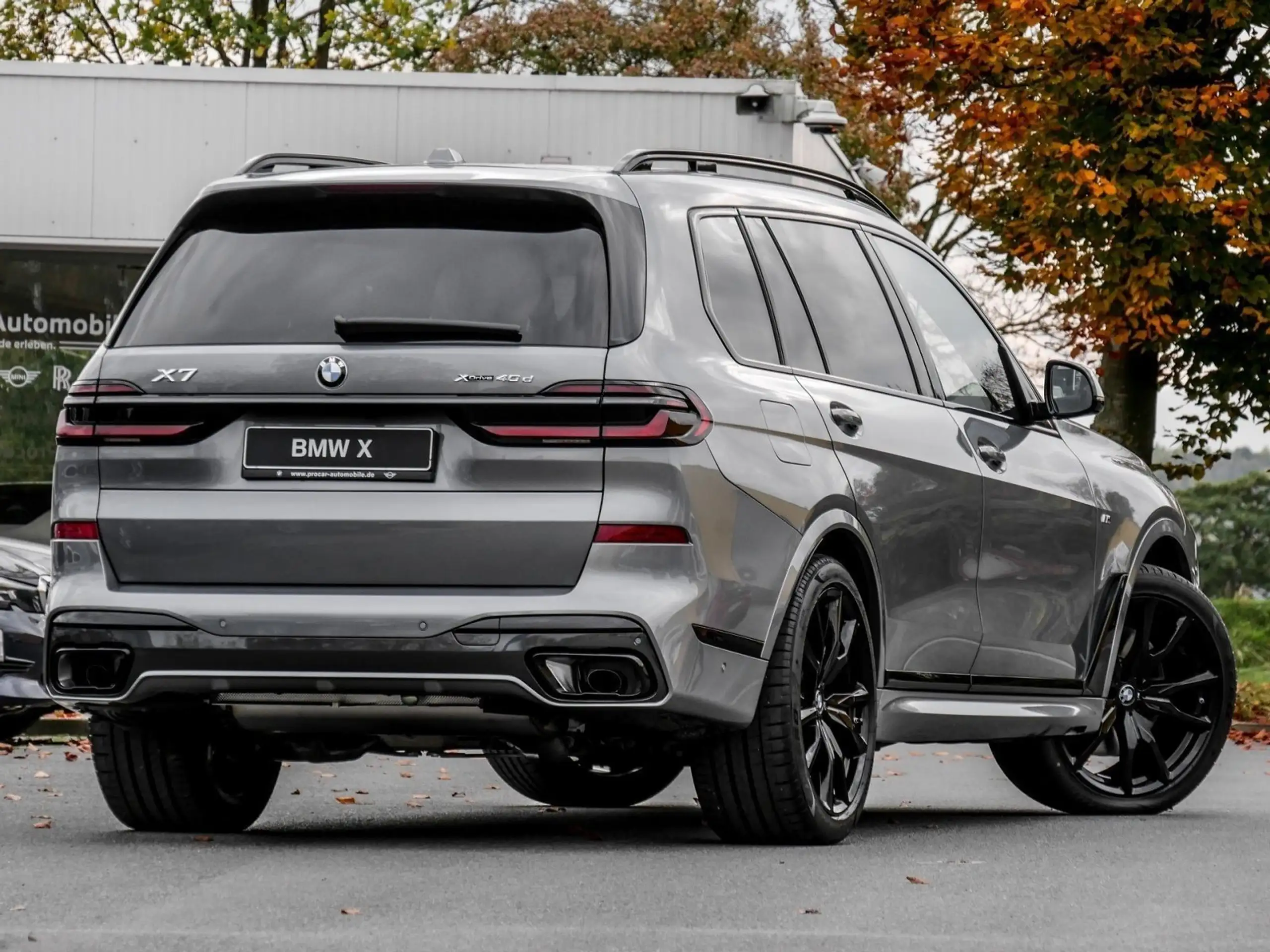 BMW - X7