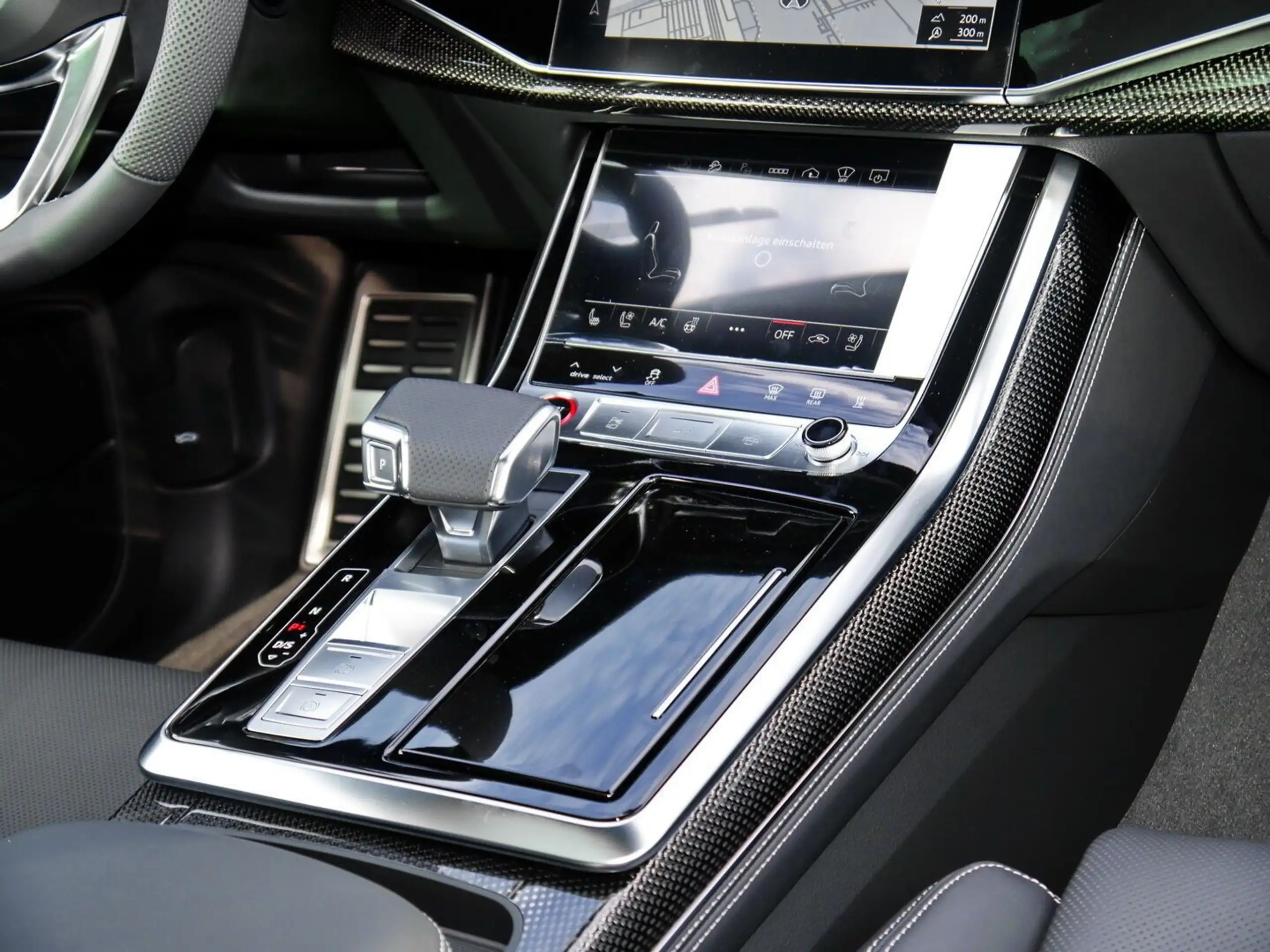 Audi - SQ8