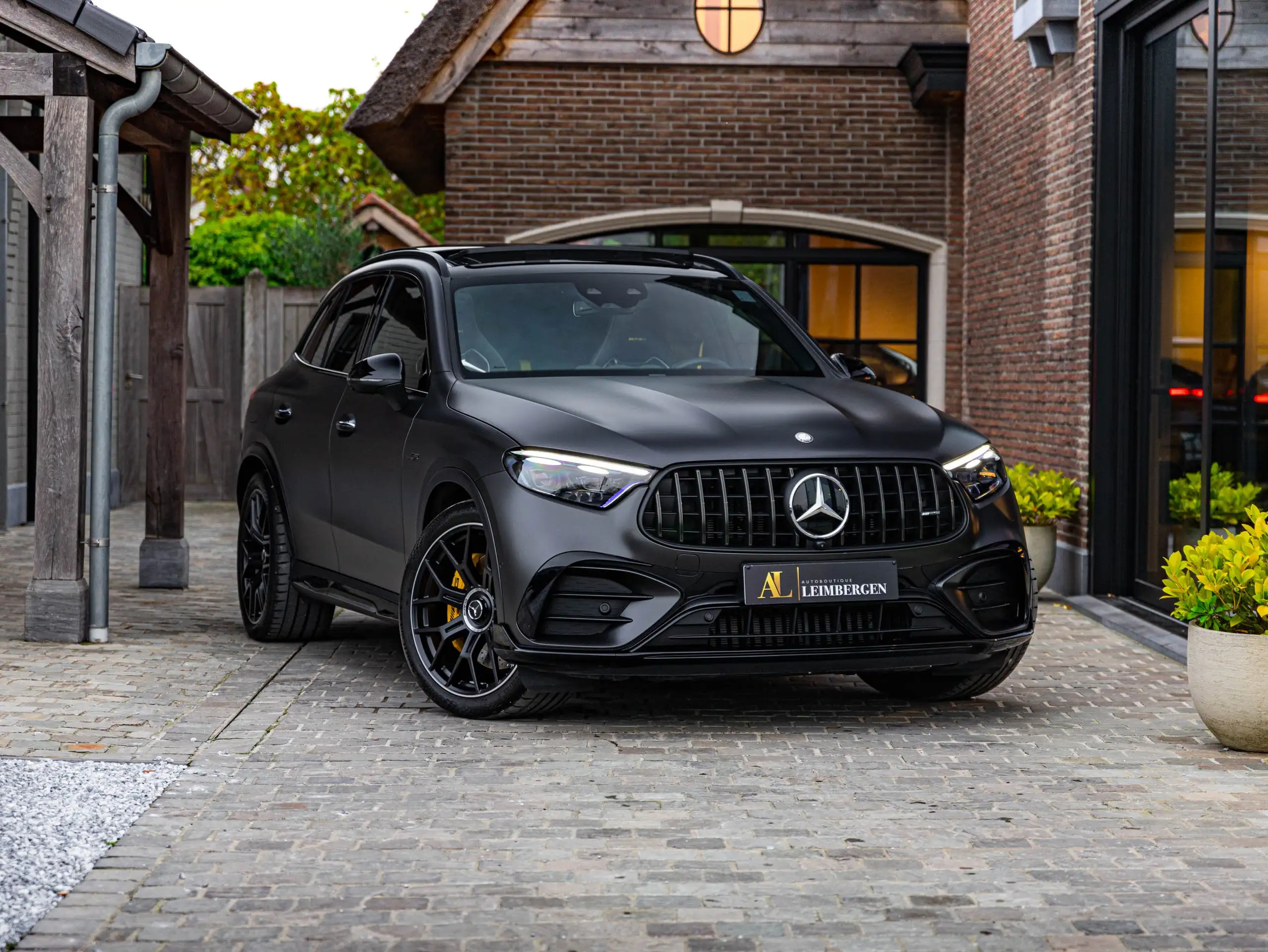 Mercedes-Benz - GLC 63 AMG