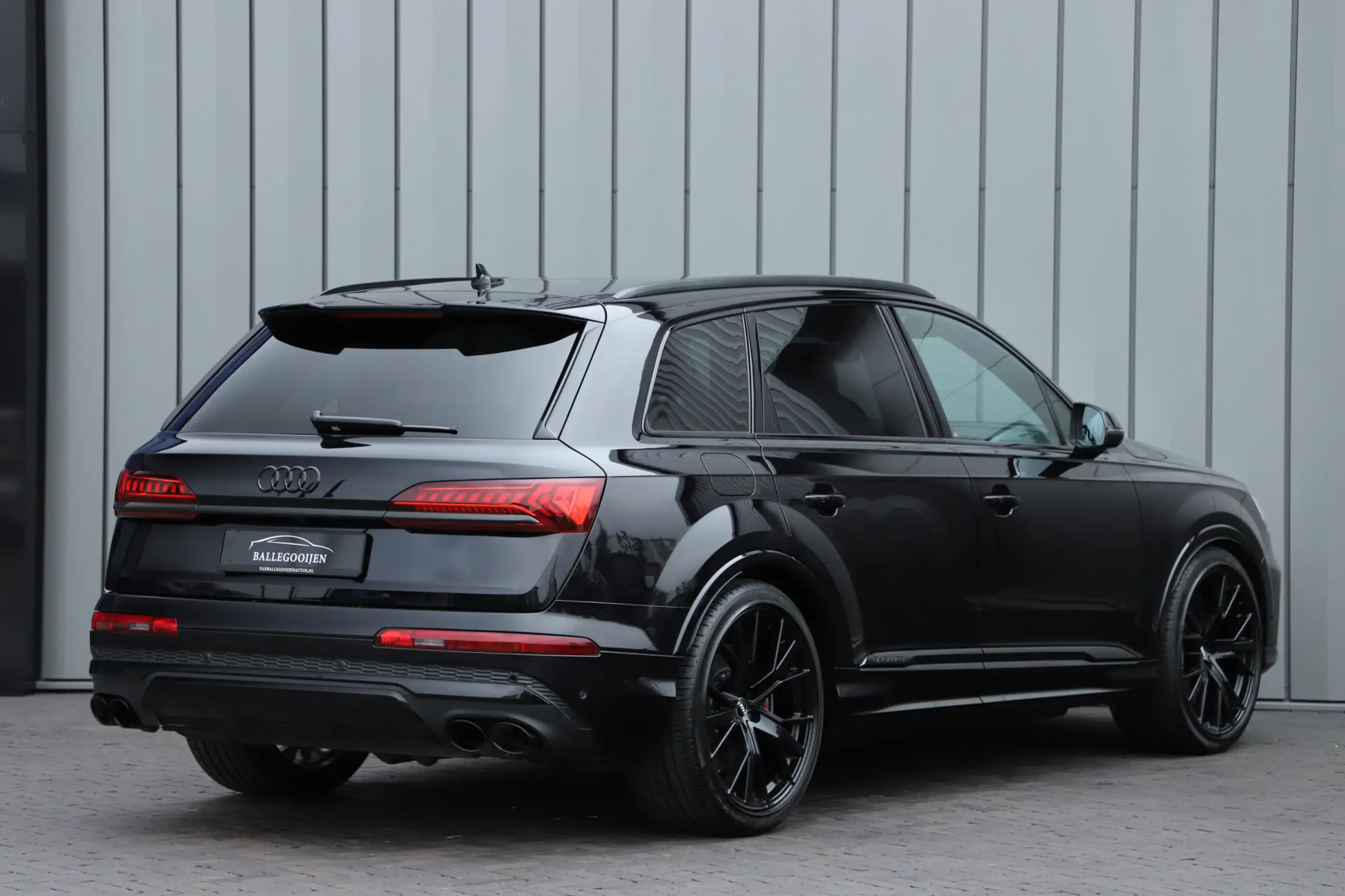 Audi - SQ7