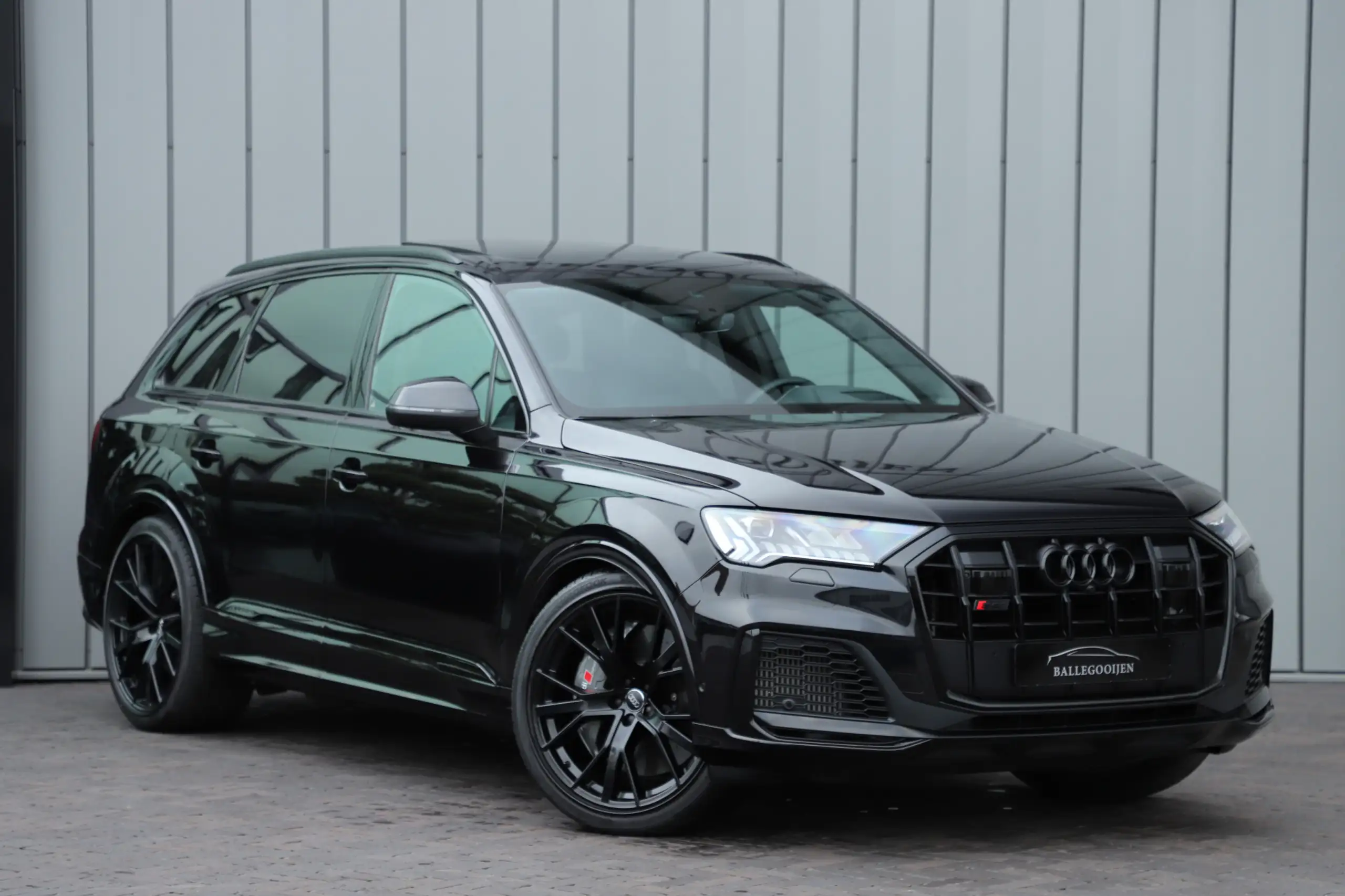 Audi - SQ7