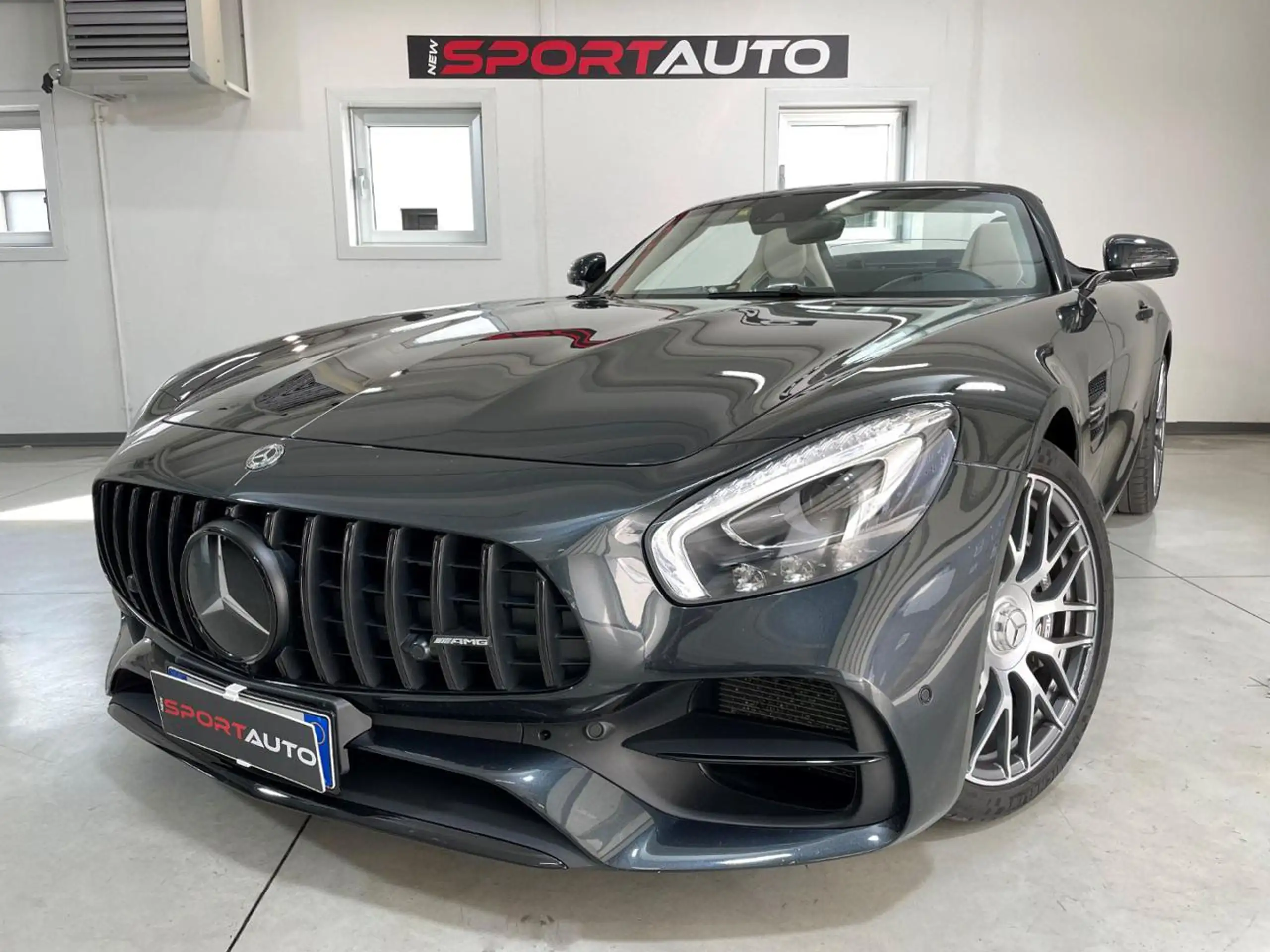 Mercedes-Benz - AMG GT