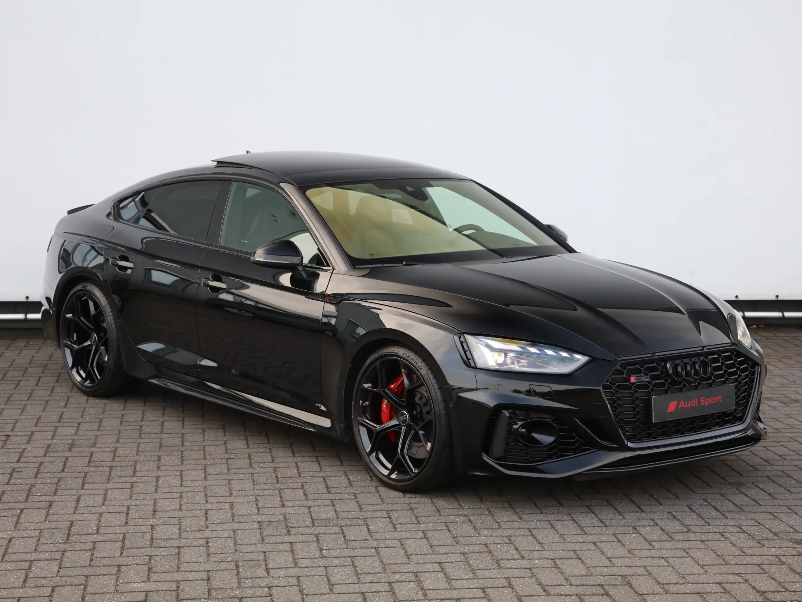 Audi - RS5