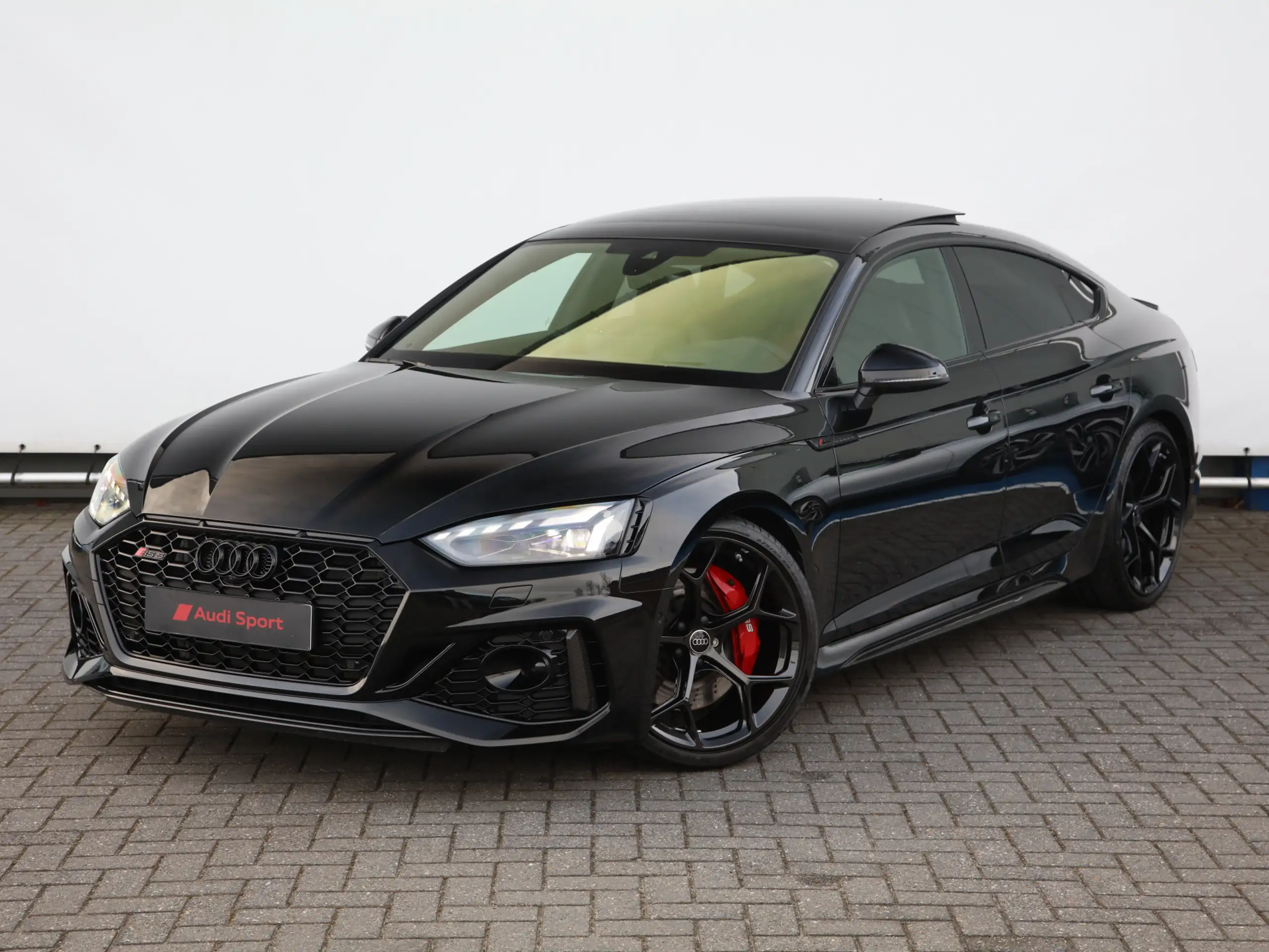 Audi - RS5