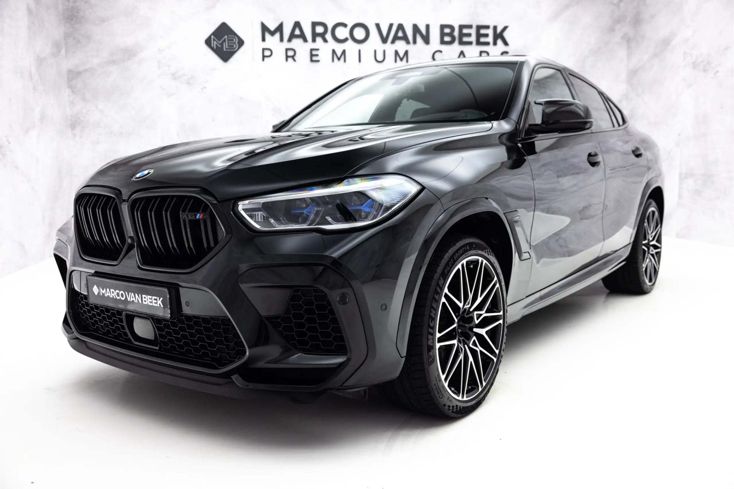 BMW - X6 M