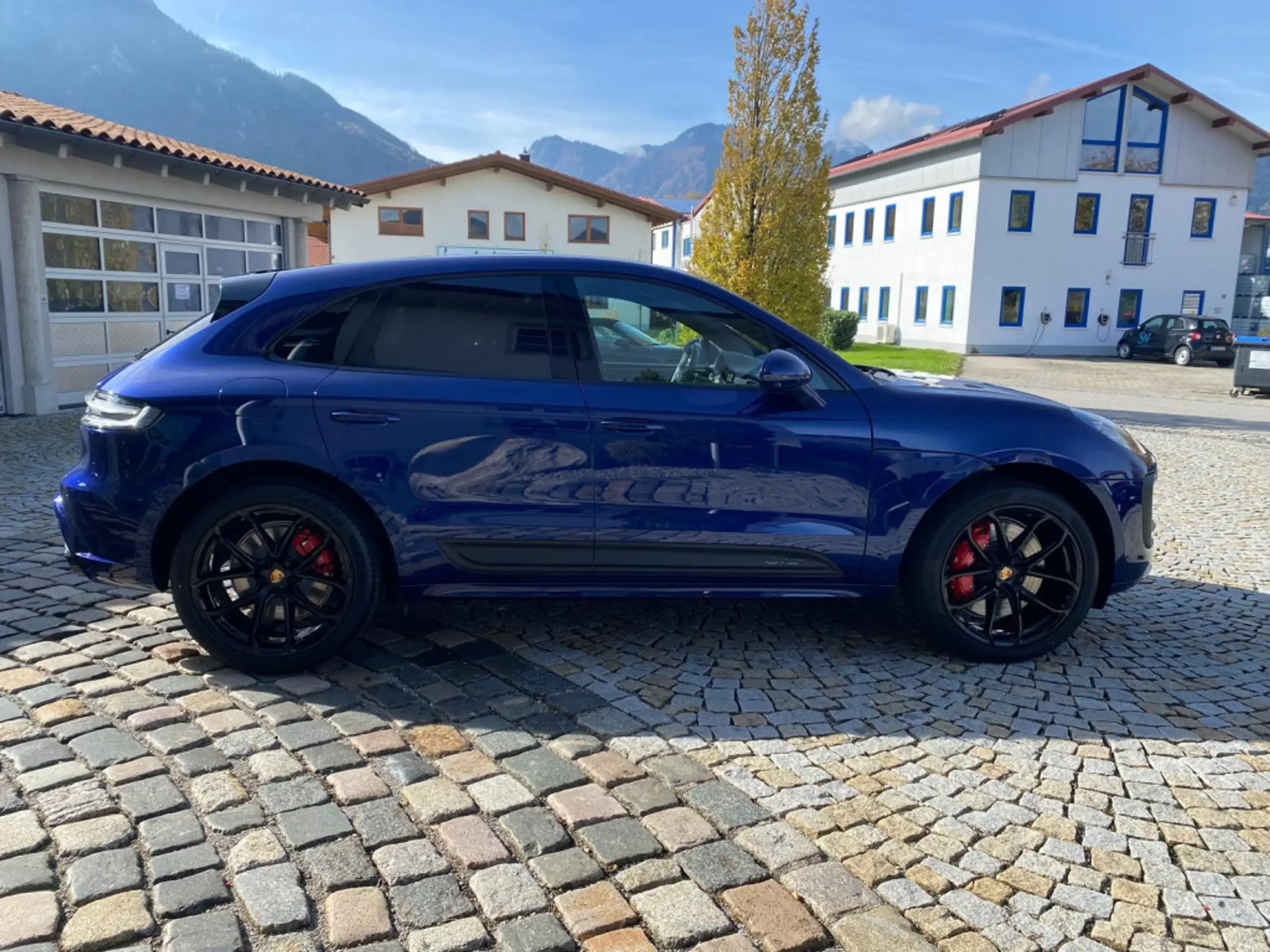 Porsche - Macan