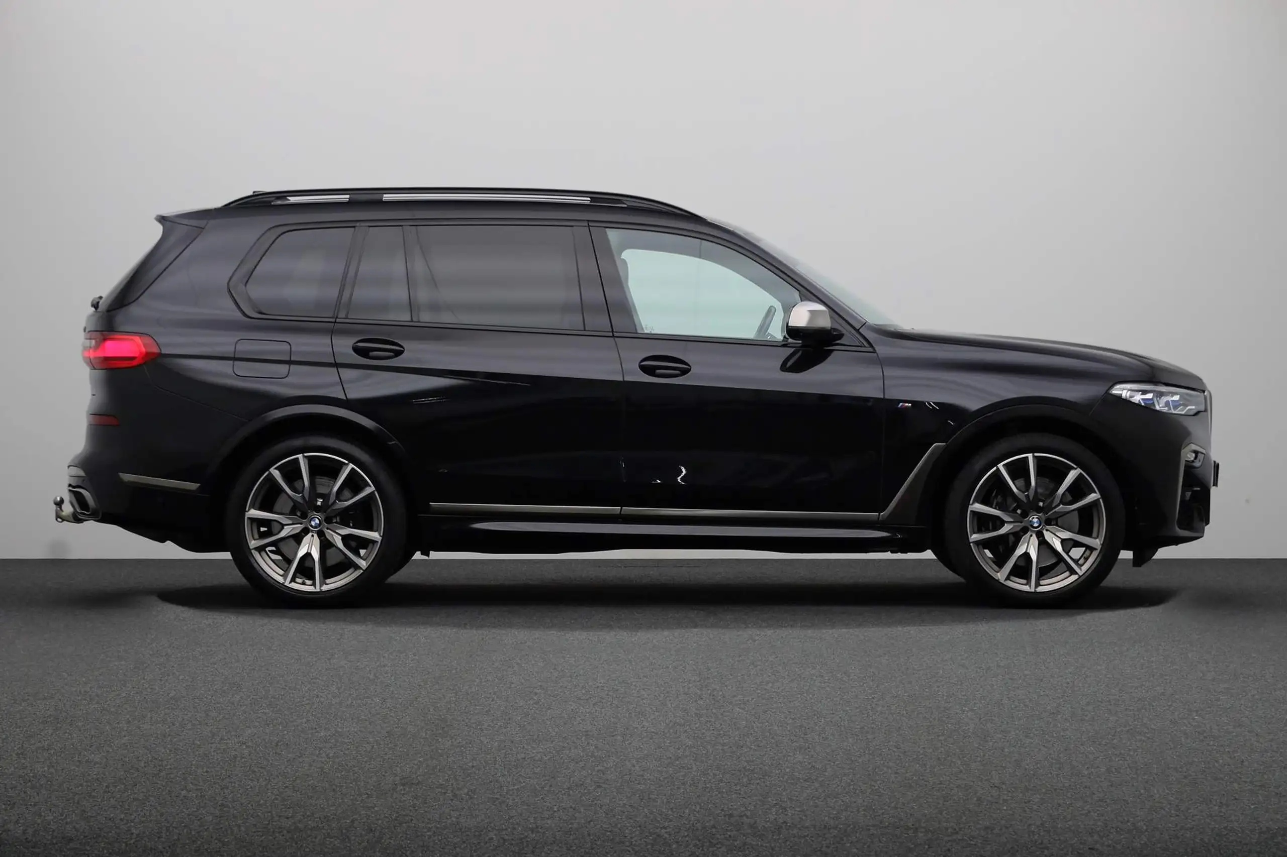 BMW - X7