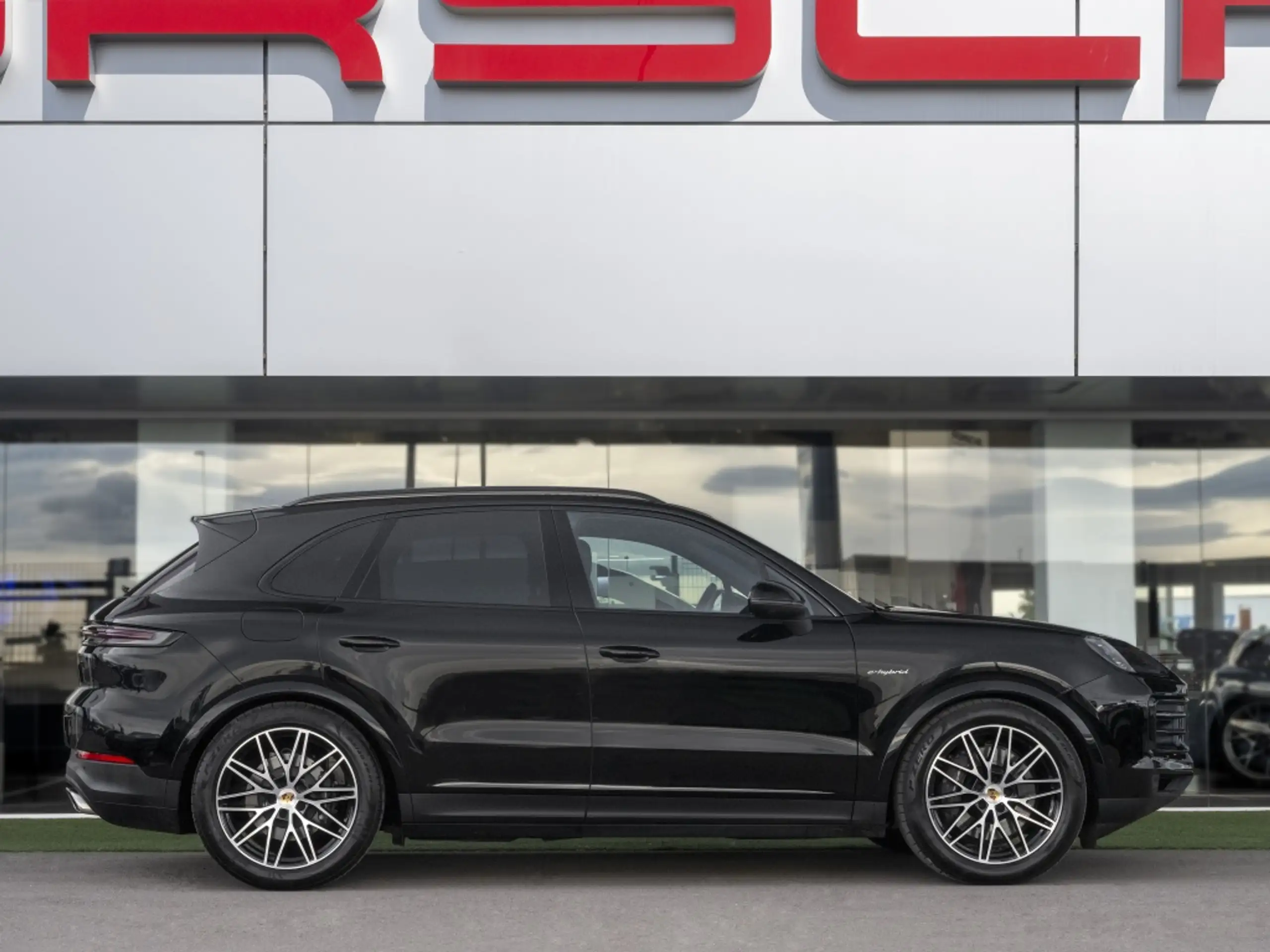 Porsche - Cayenne