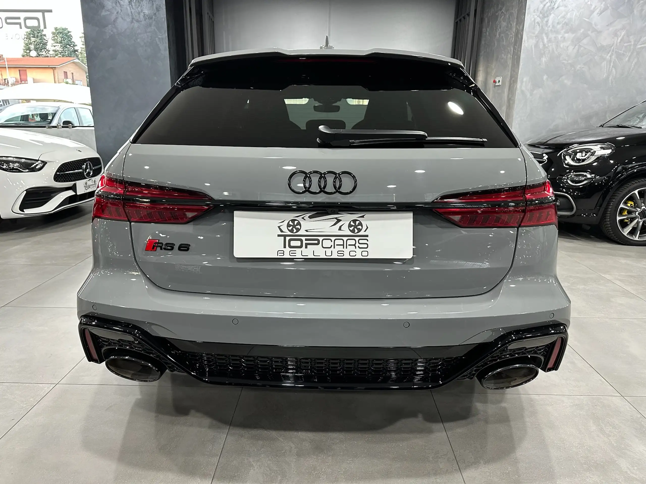 Audi - RS6