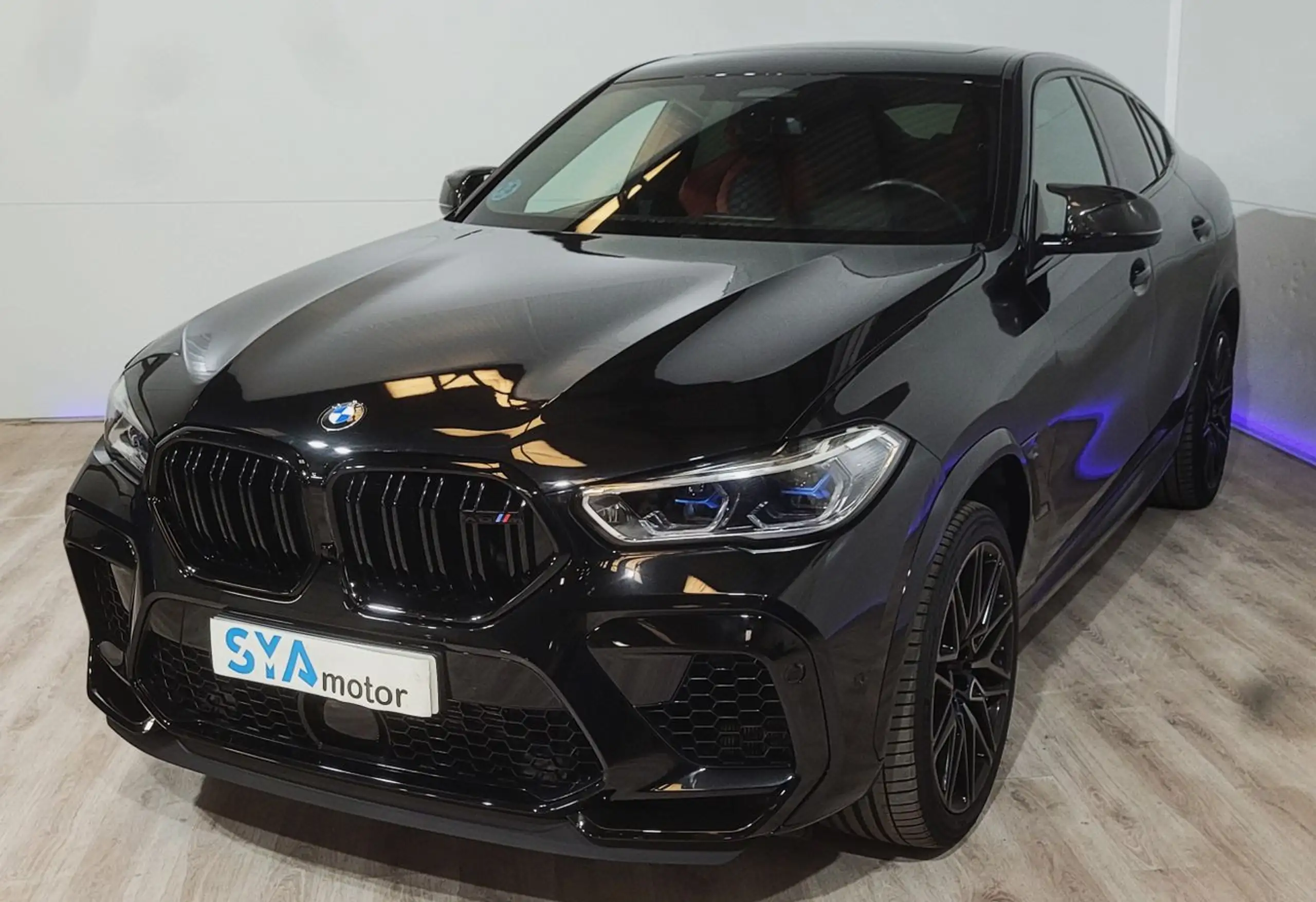 BMW - X6 M