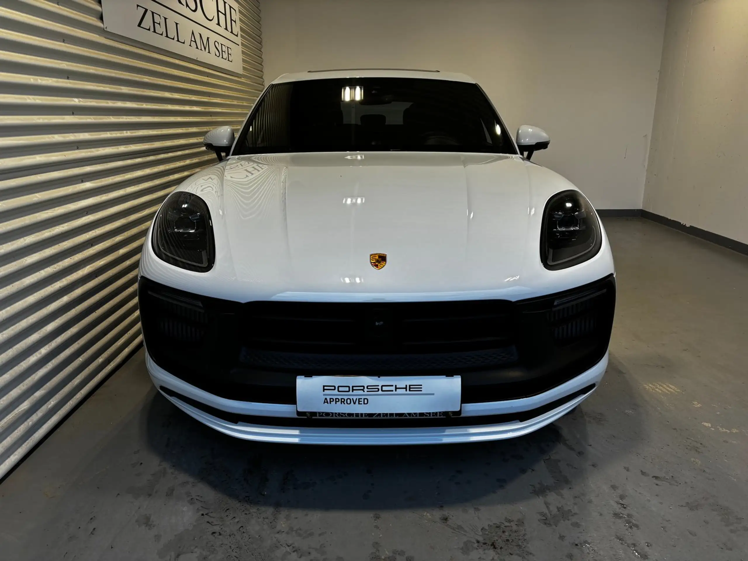 Porsche - Macan