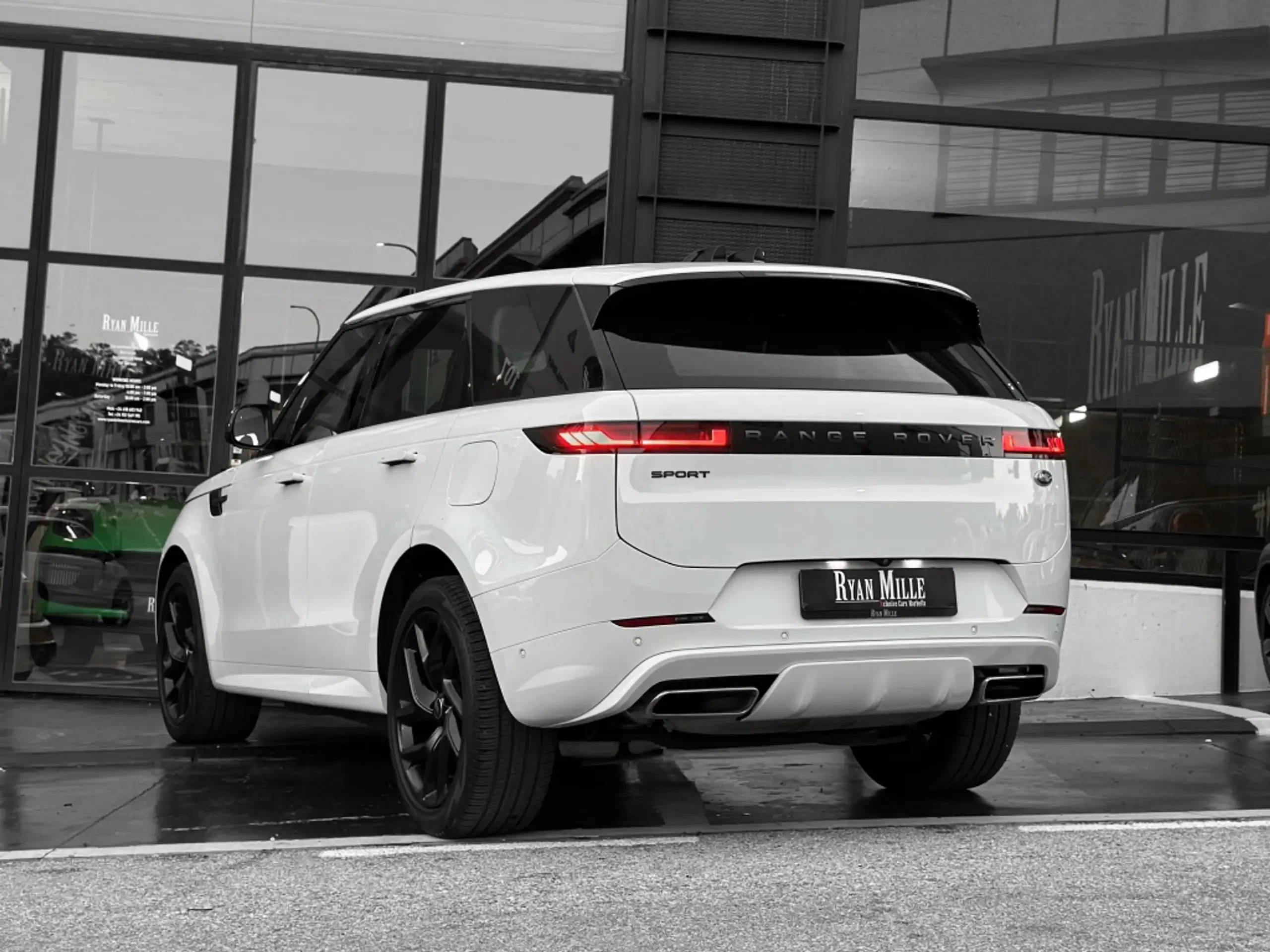 Land Rover - Range Rover Sport