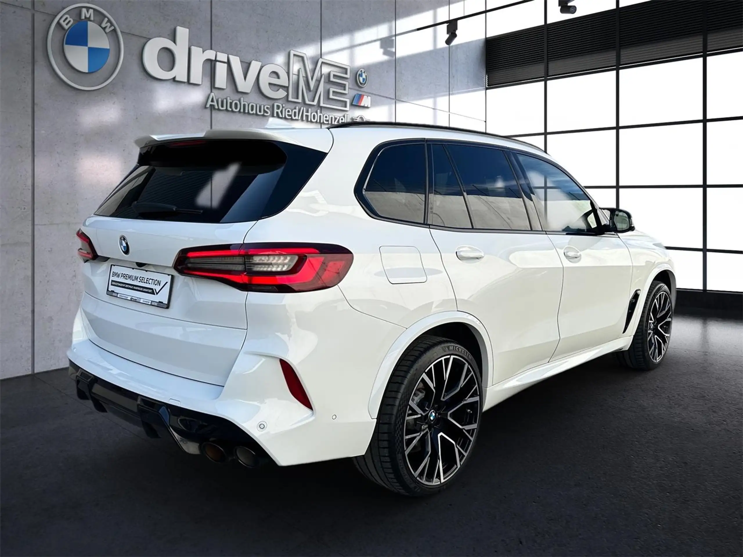 BMW - X5 M