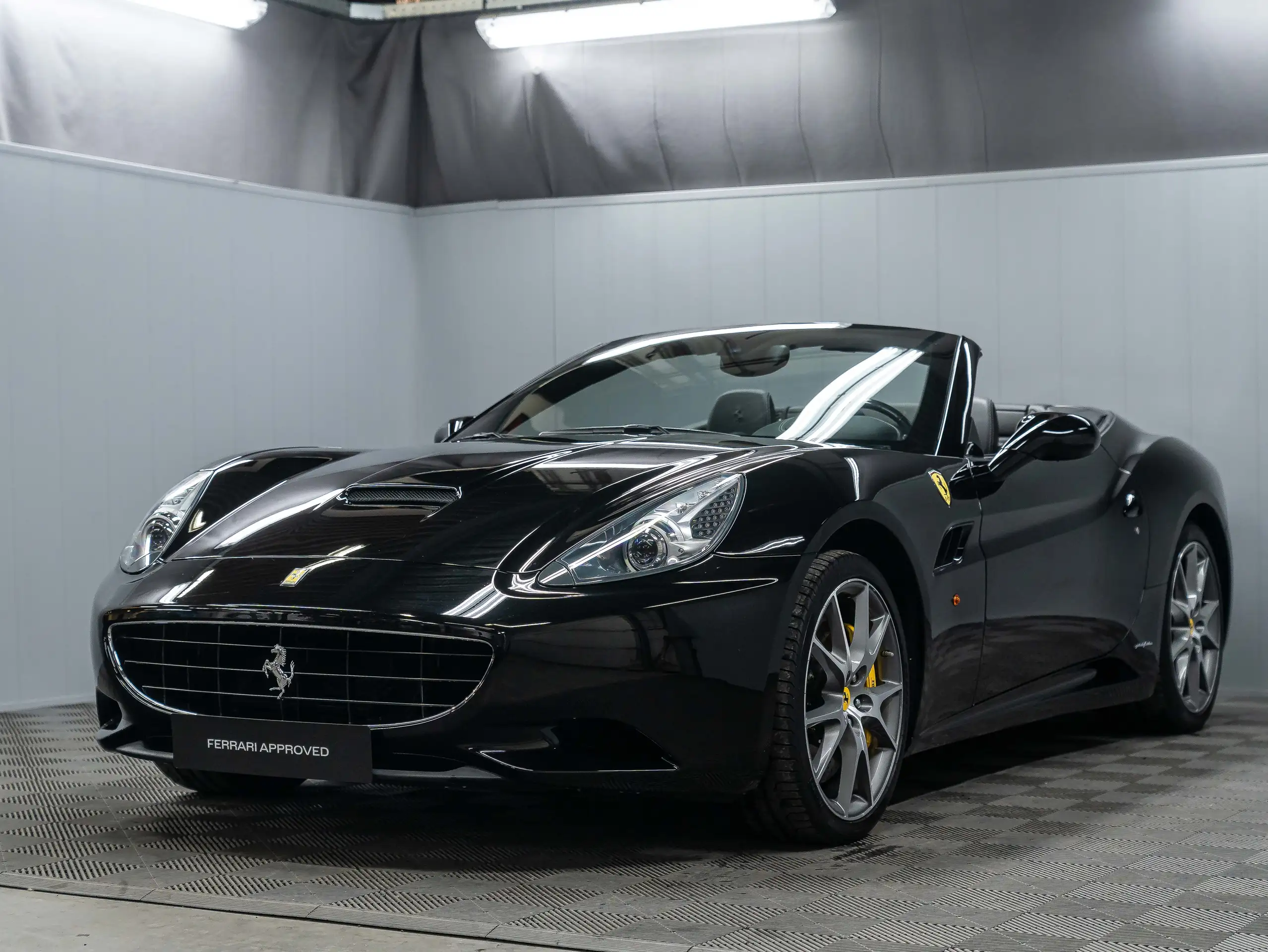 Ferrari - California