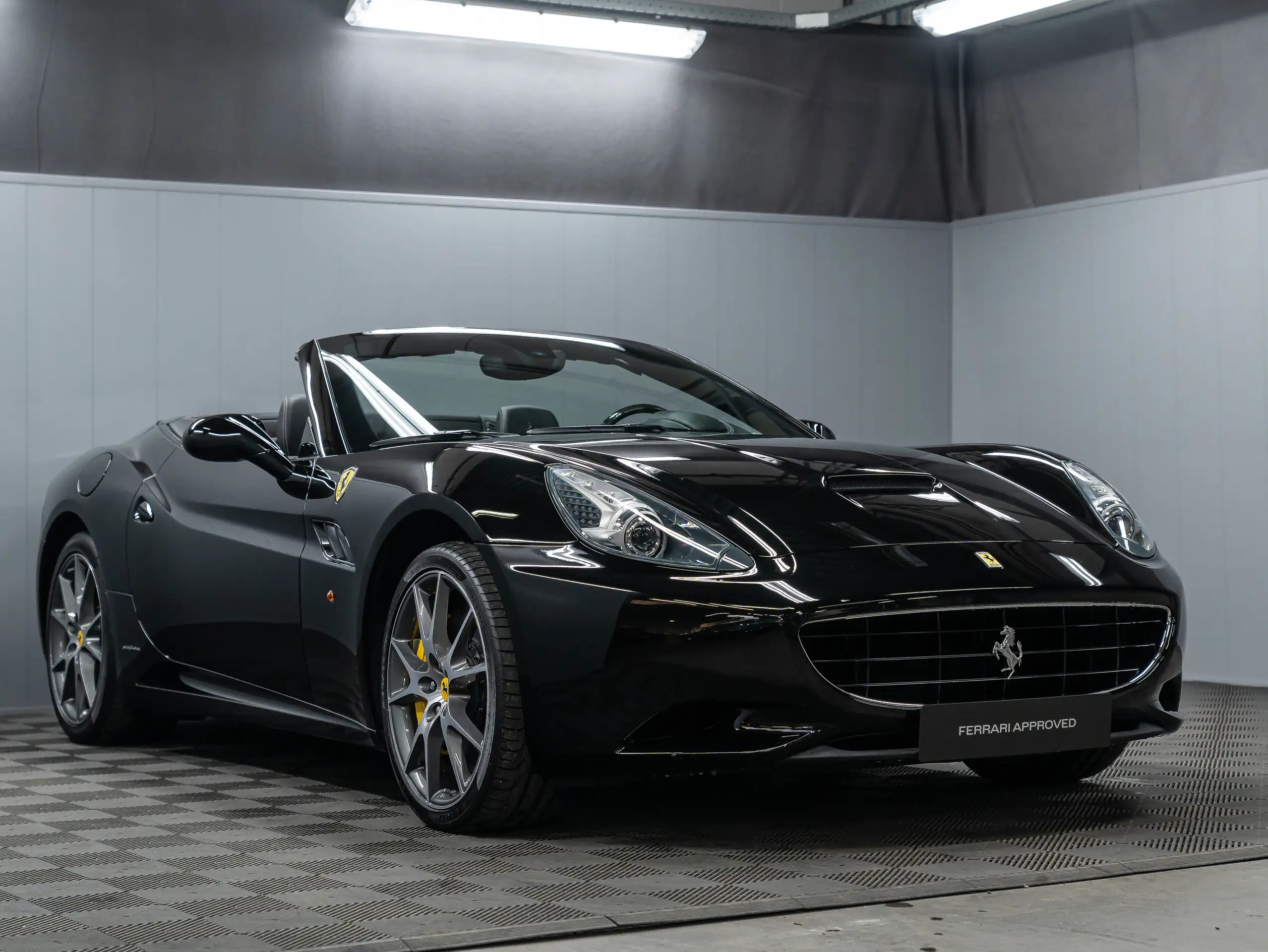 Ferrari - California