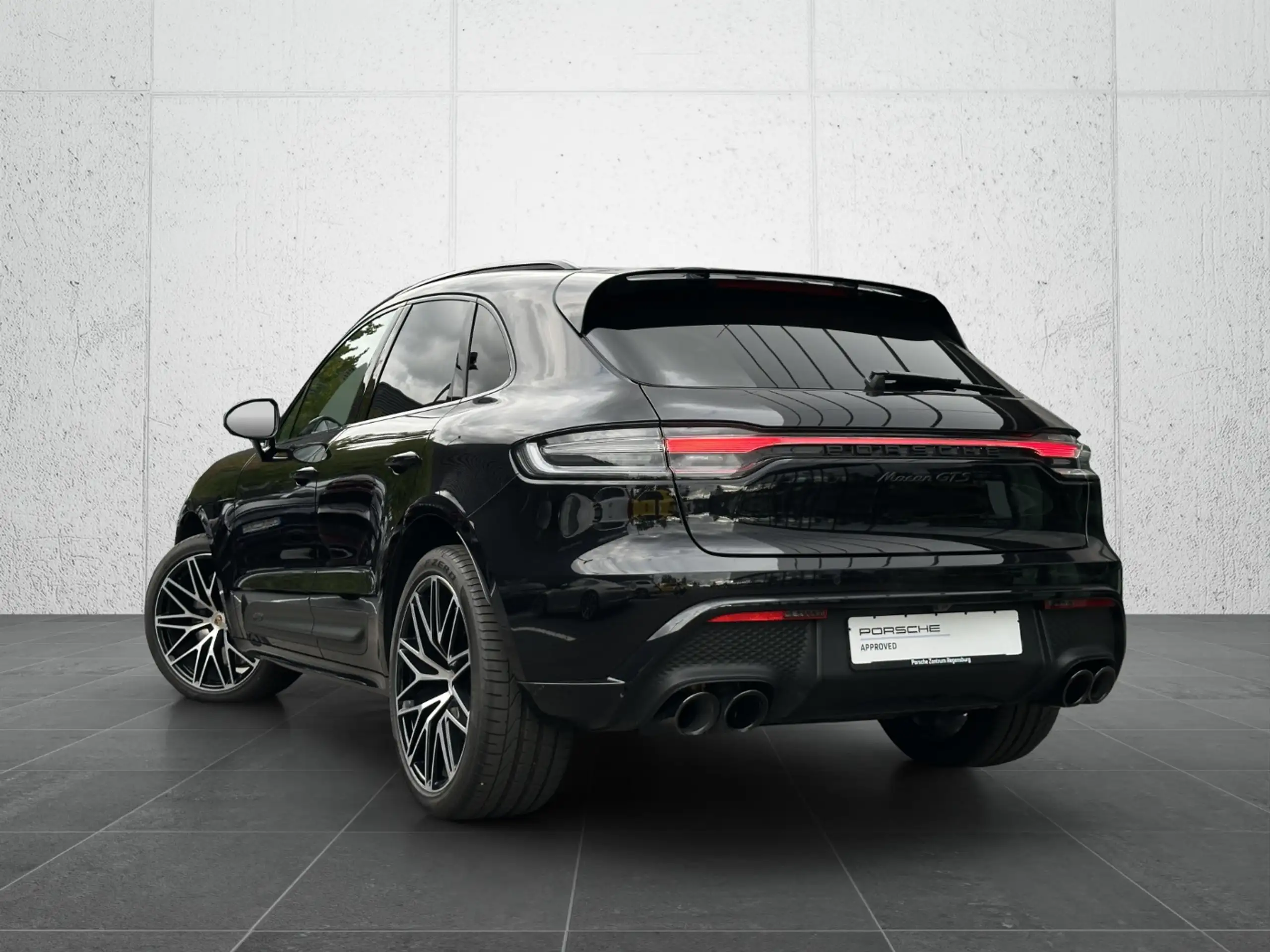 Porsche - Macan