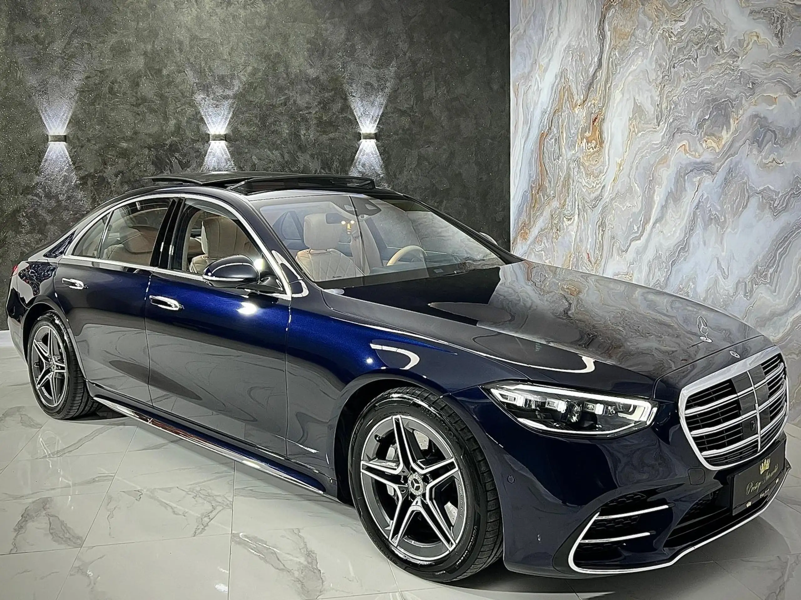 Mercedes-Benz - S 500