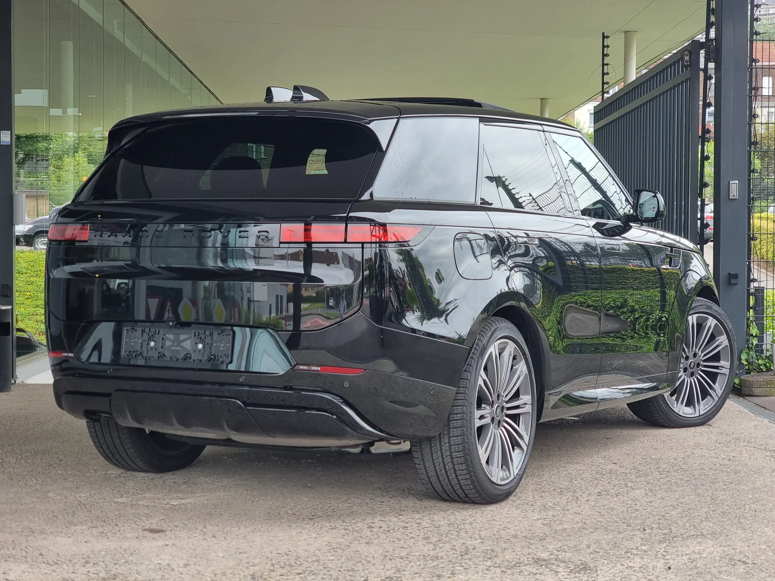 Land Rover - Range Rover Sport