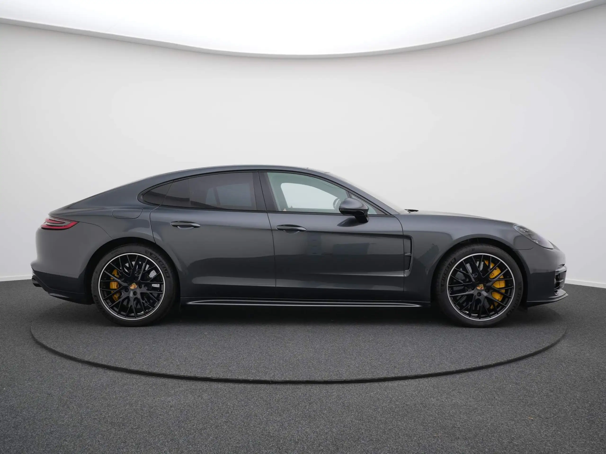 Porsche - Panamera