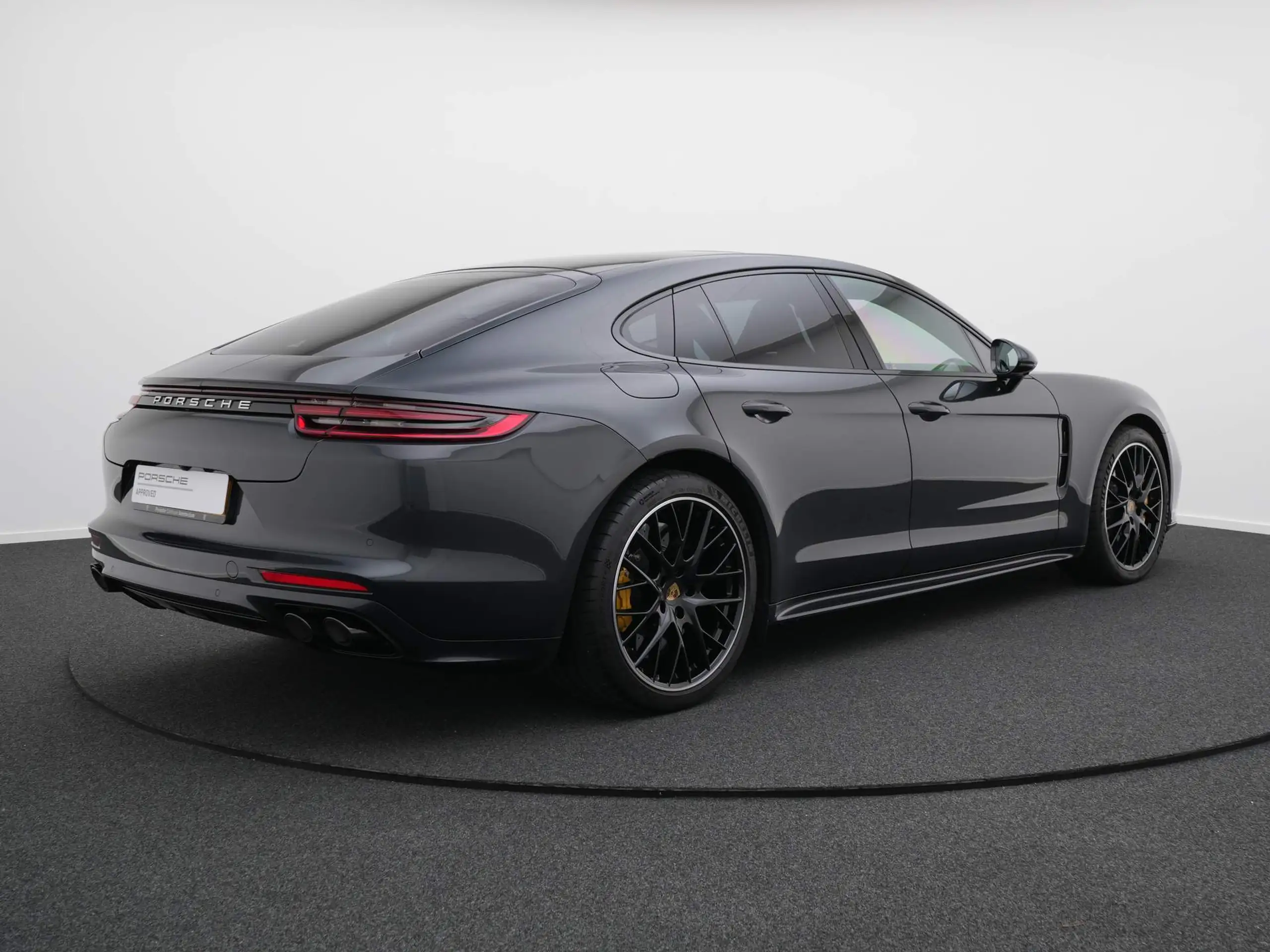 Porsche - Panamera