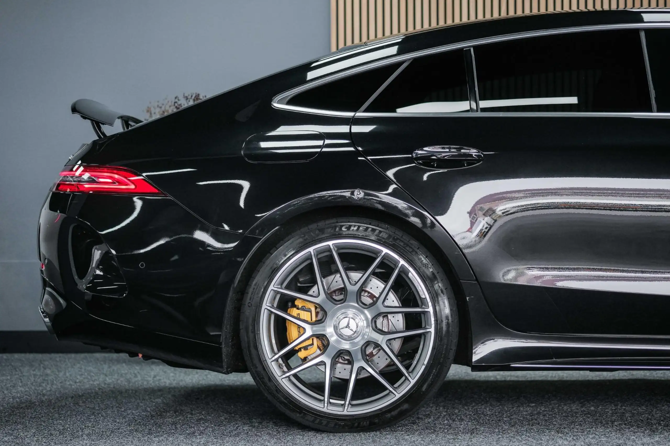 Mercedes-Benz - AMG GT