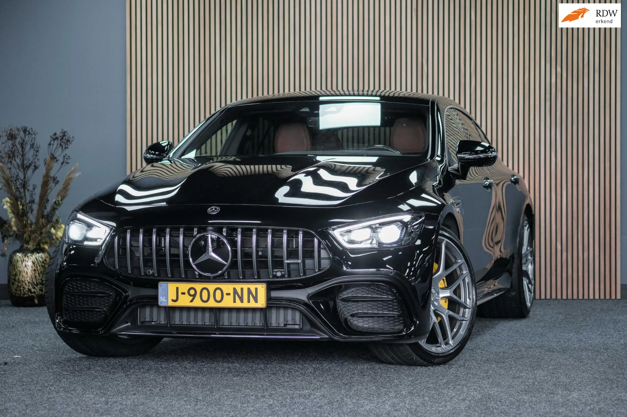 Mercedes-Benz - AMG GT