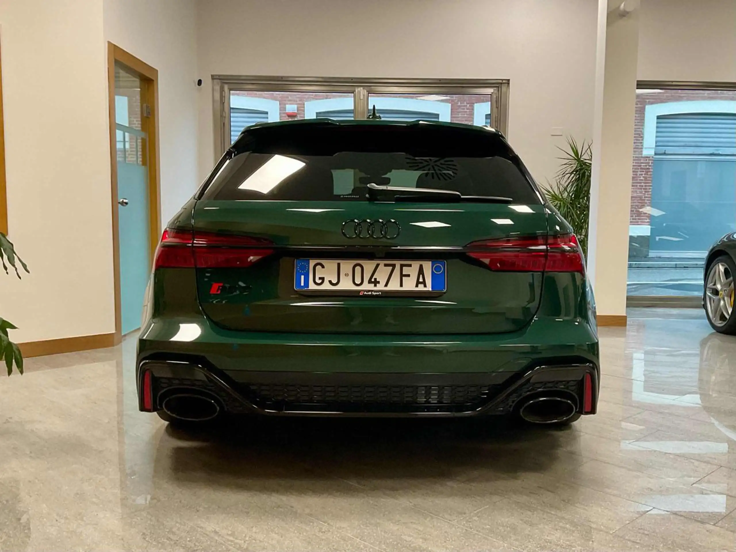 Audi - RS6