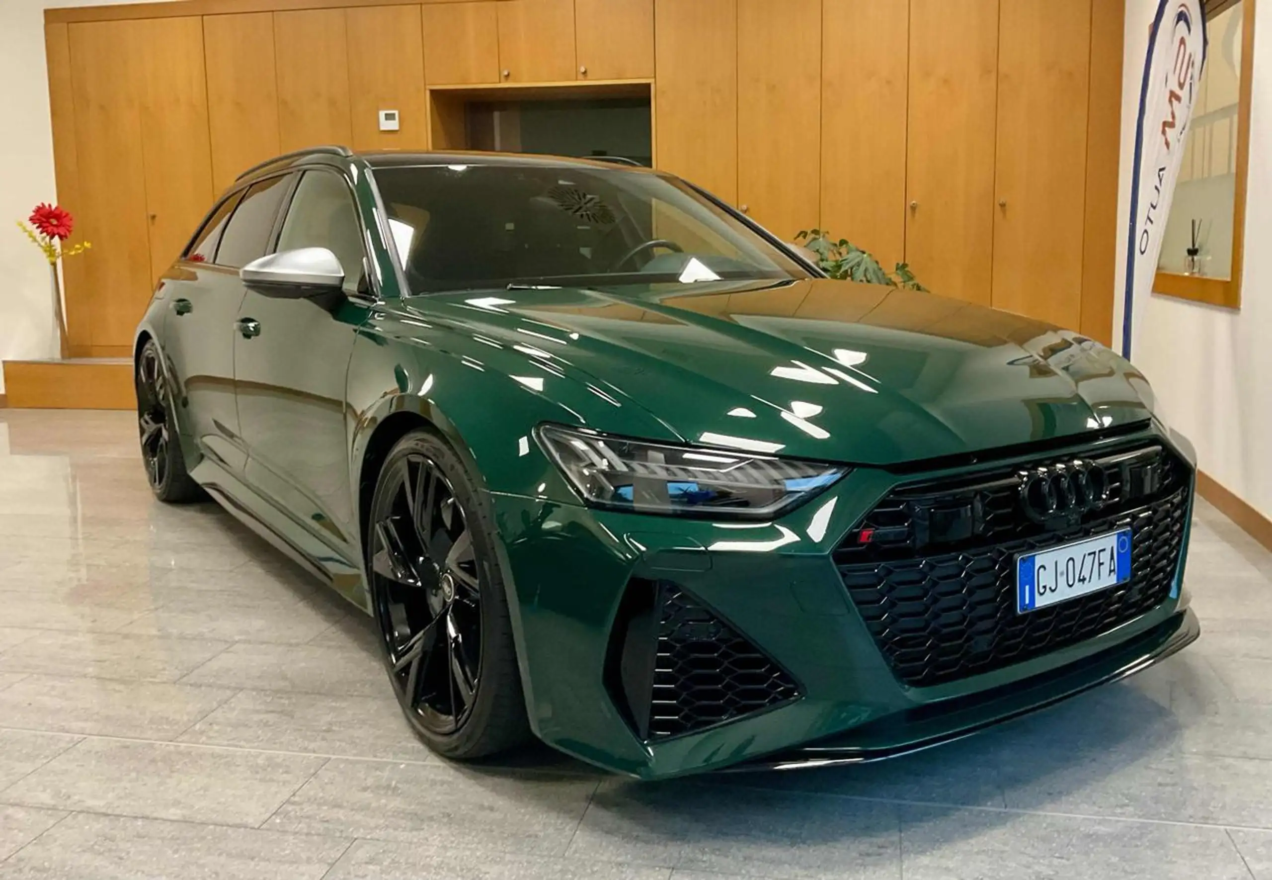 Audi - RS6