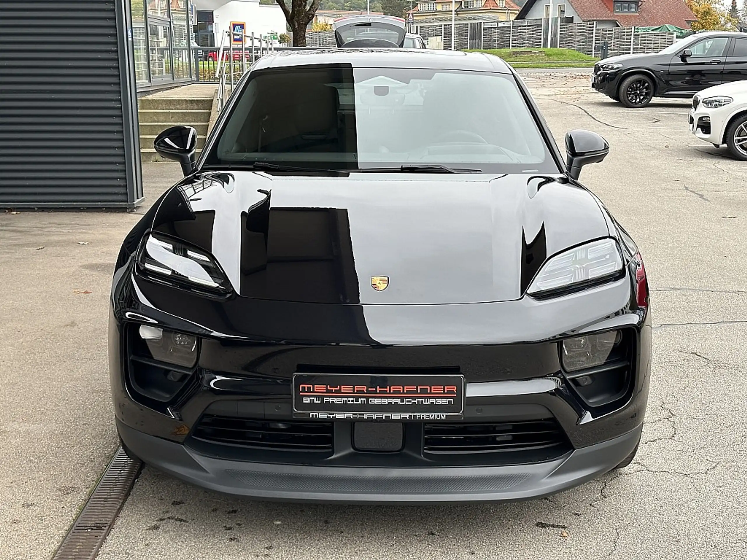 Porsche - Macan