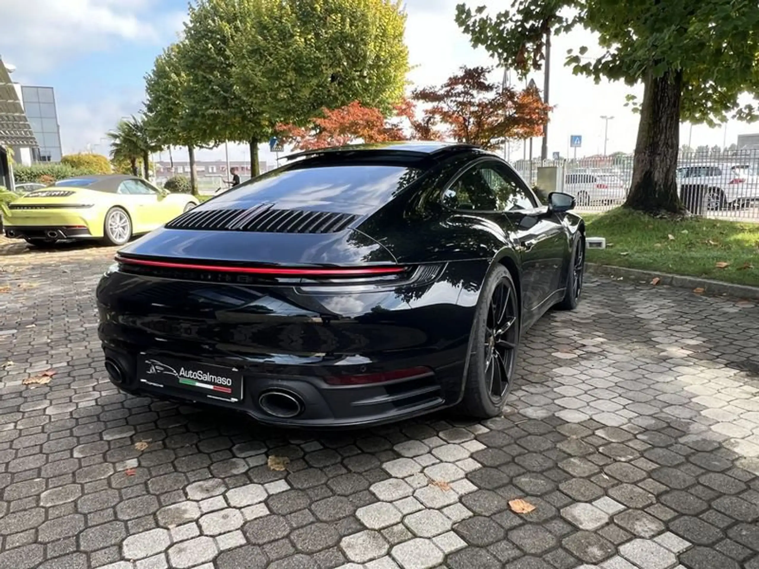 Porsche - 911