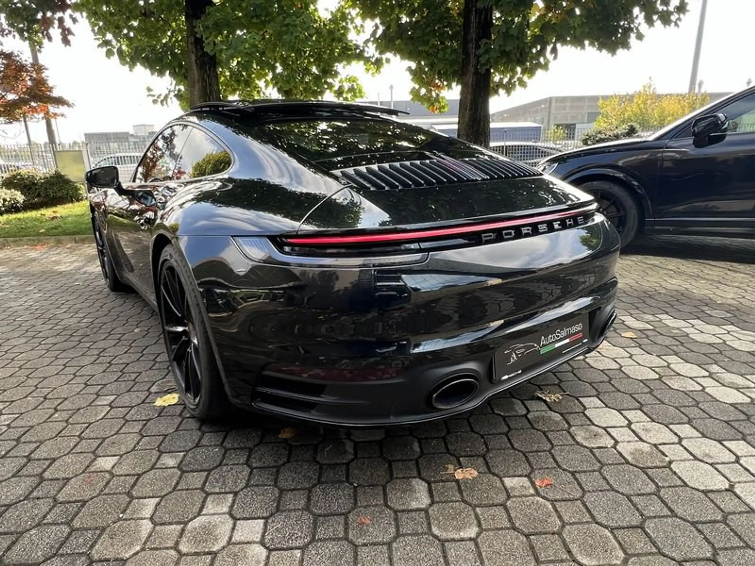 Porsche - 911