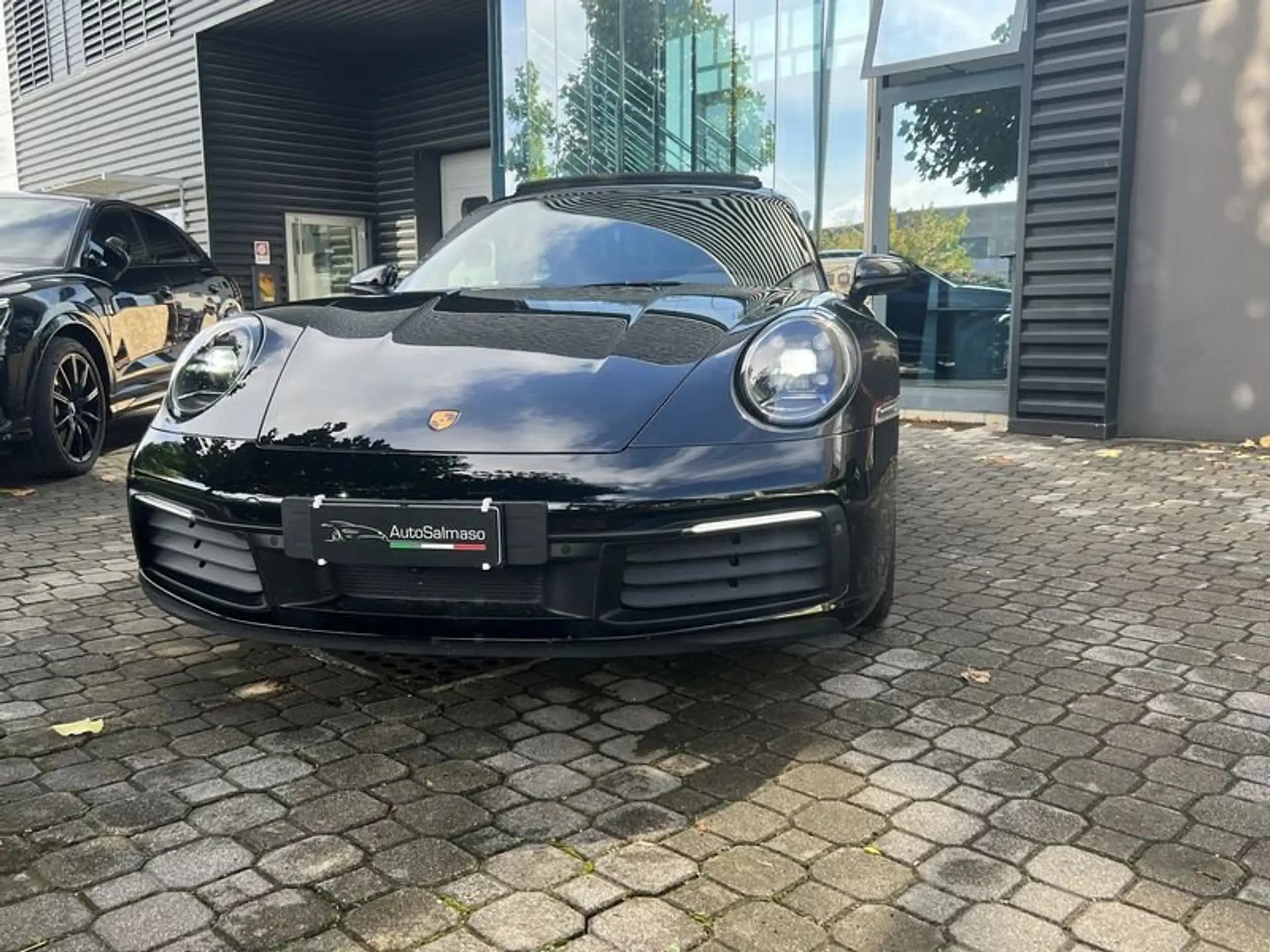 Porsche - 911