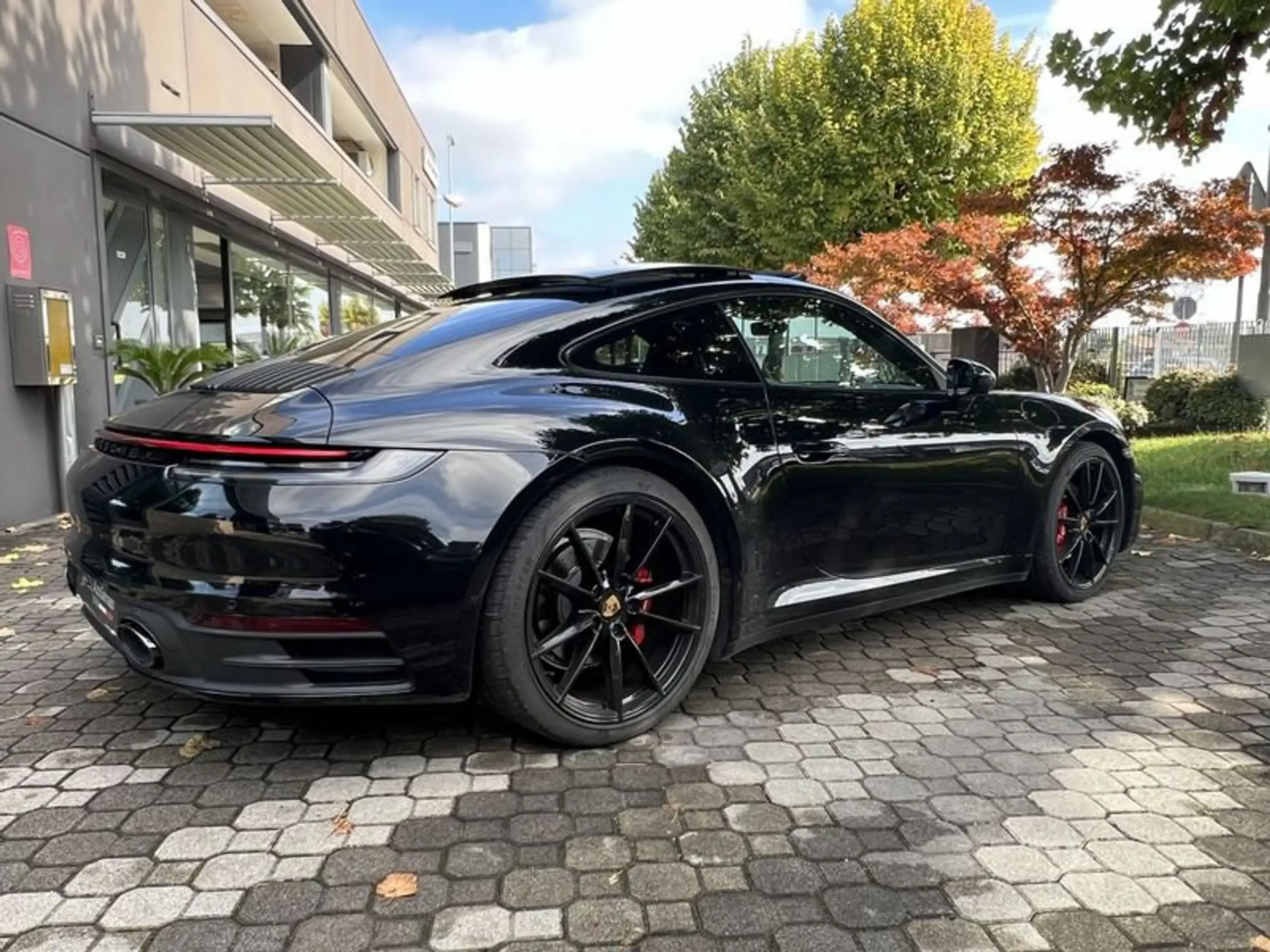 Porsche - 911