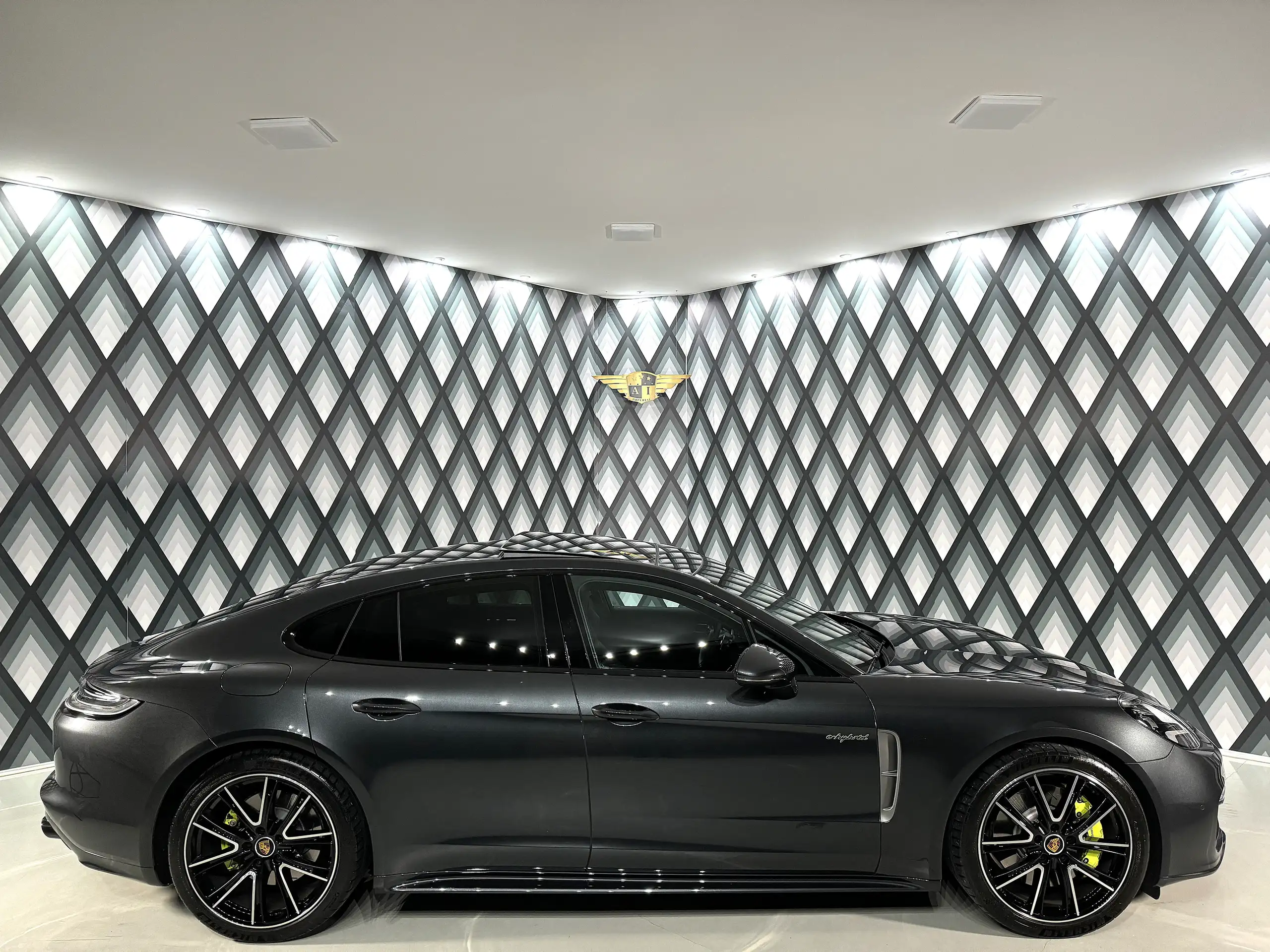 Porsche - Panamera