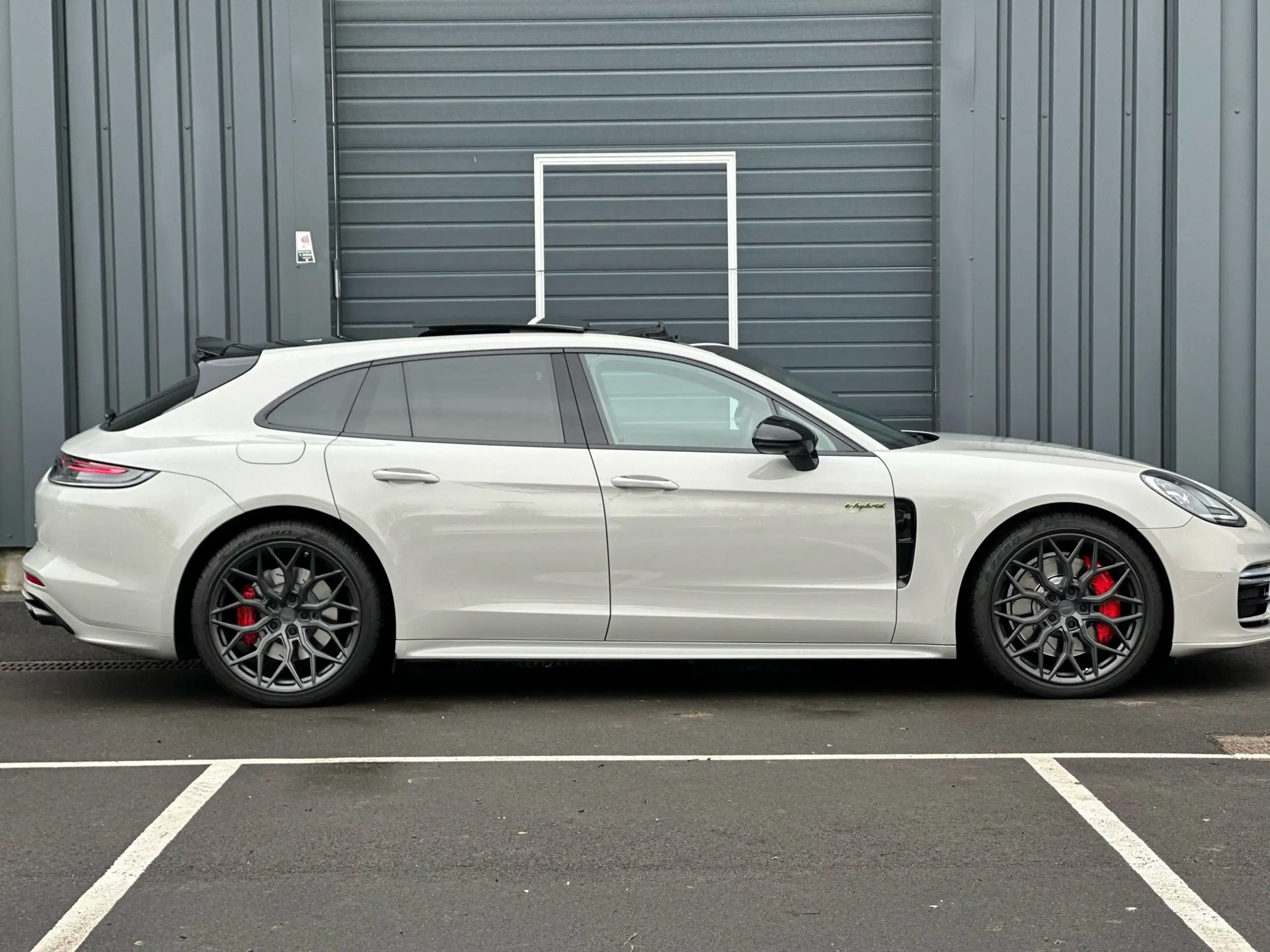 Porsche - Panamera