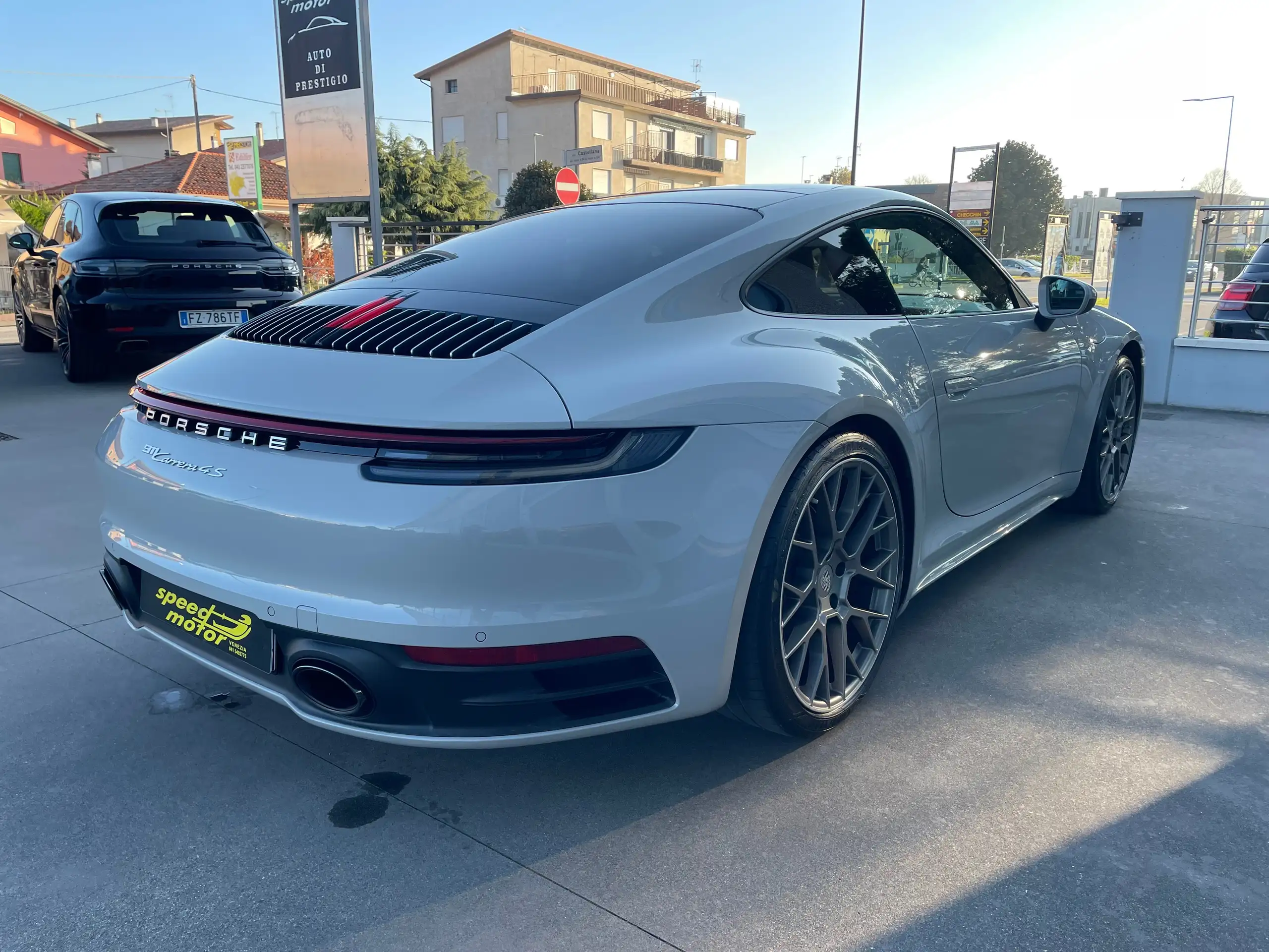 Porsche - 992