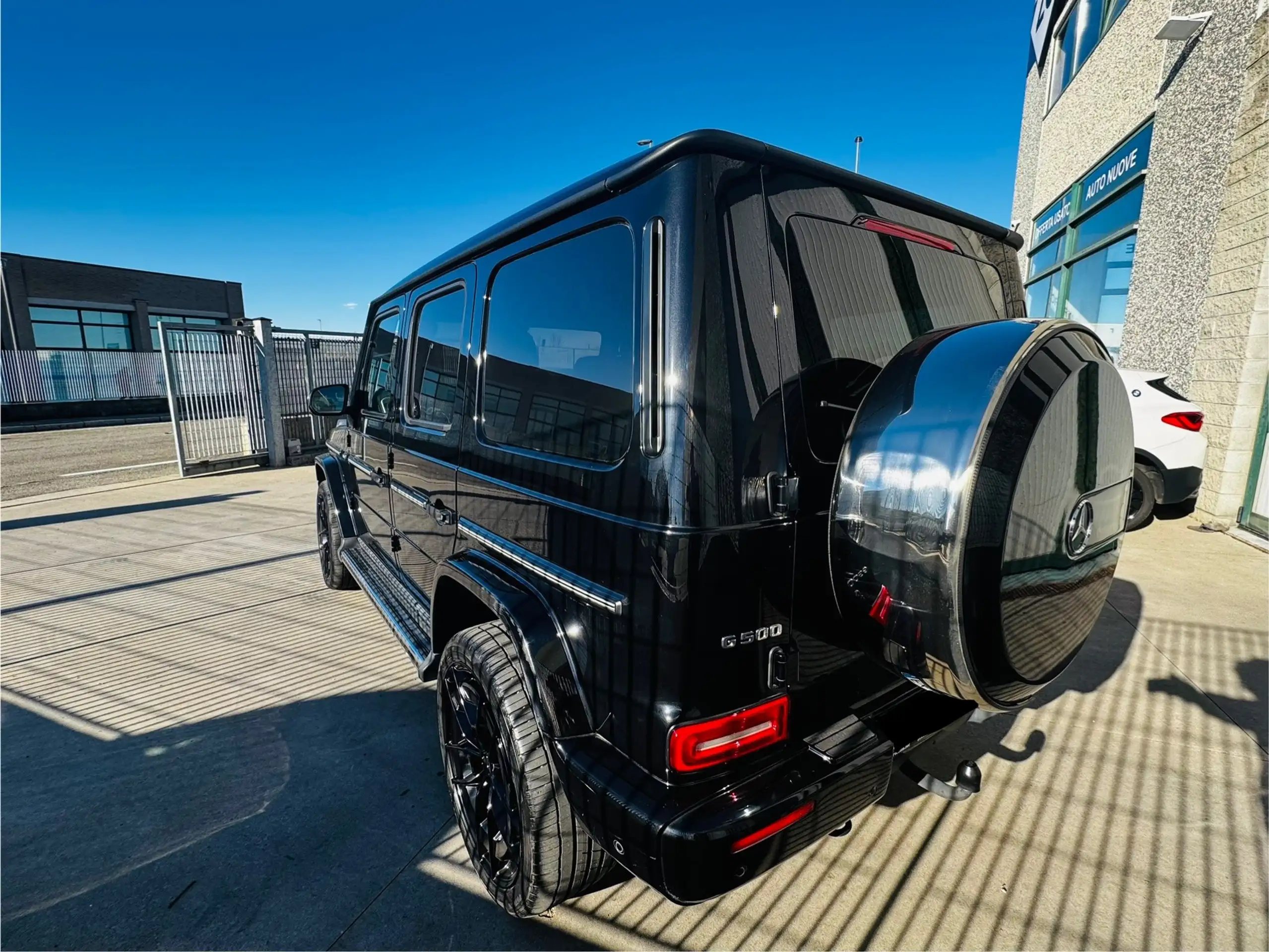 Mercedes-Benz - G 500