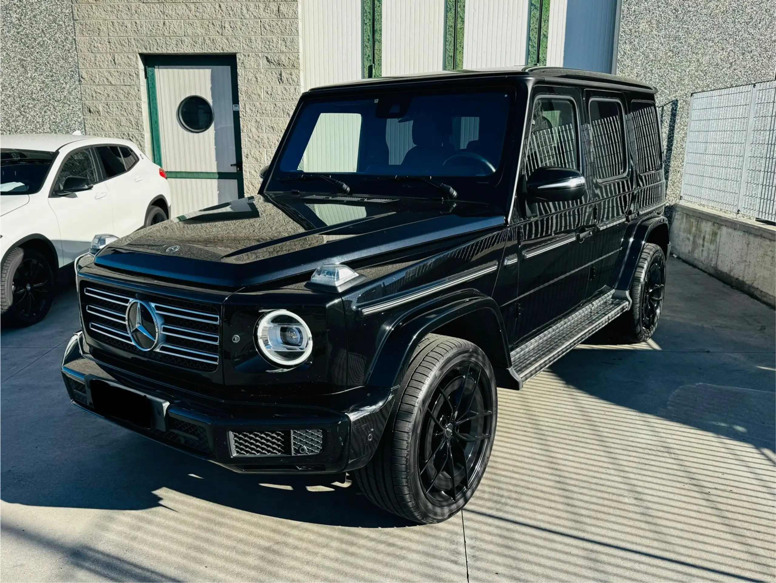 Mercedes-Benz - G 500