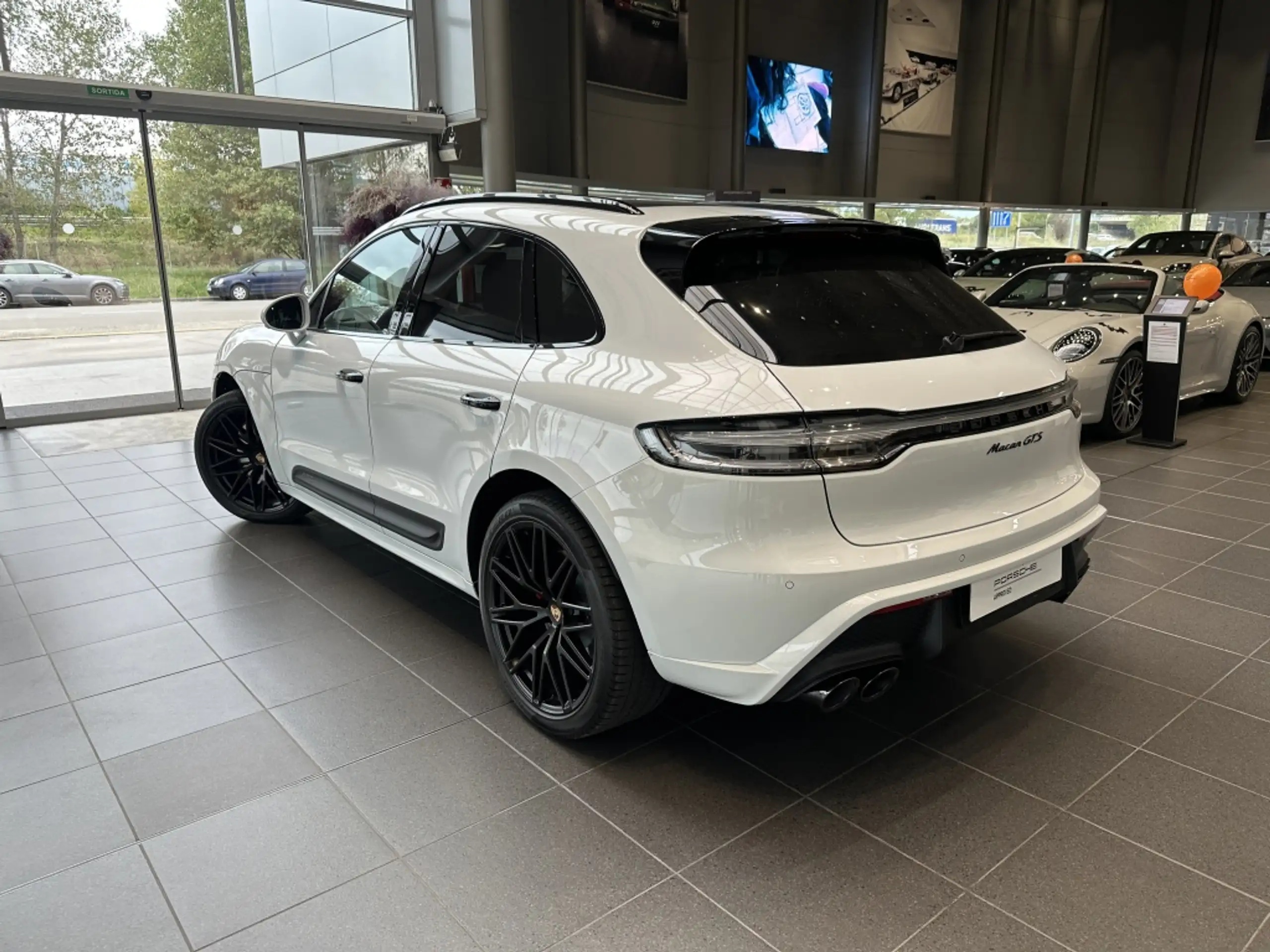 Porsche - Macan