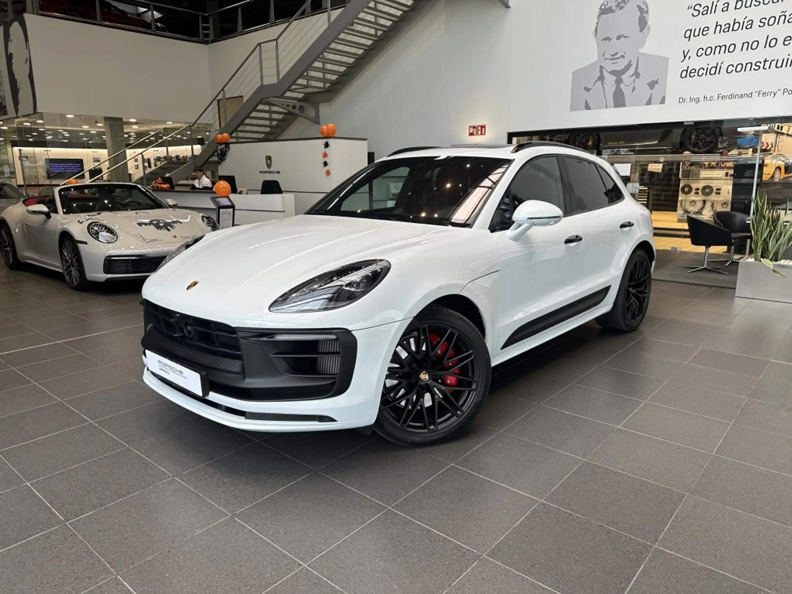 Porsche - Macan