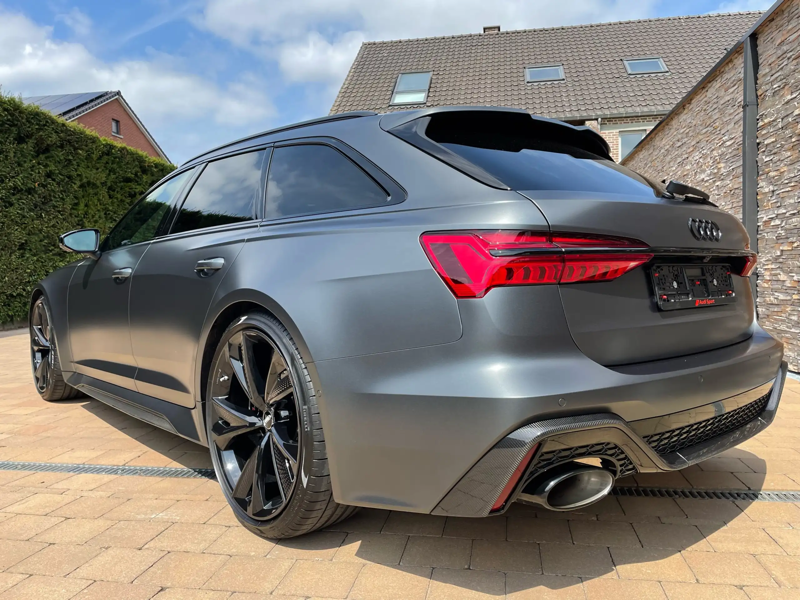 Audi - RS6