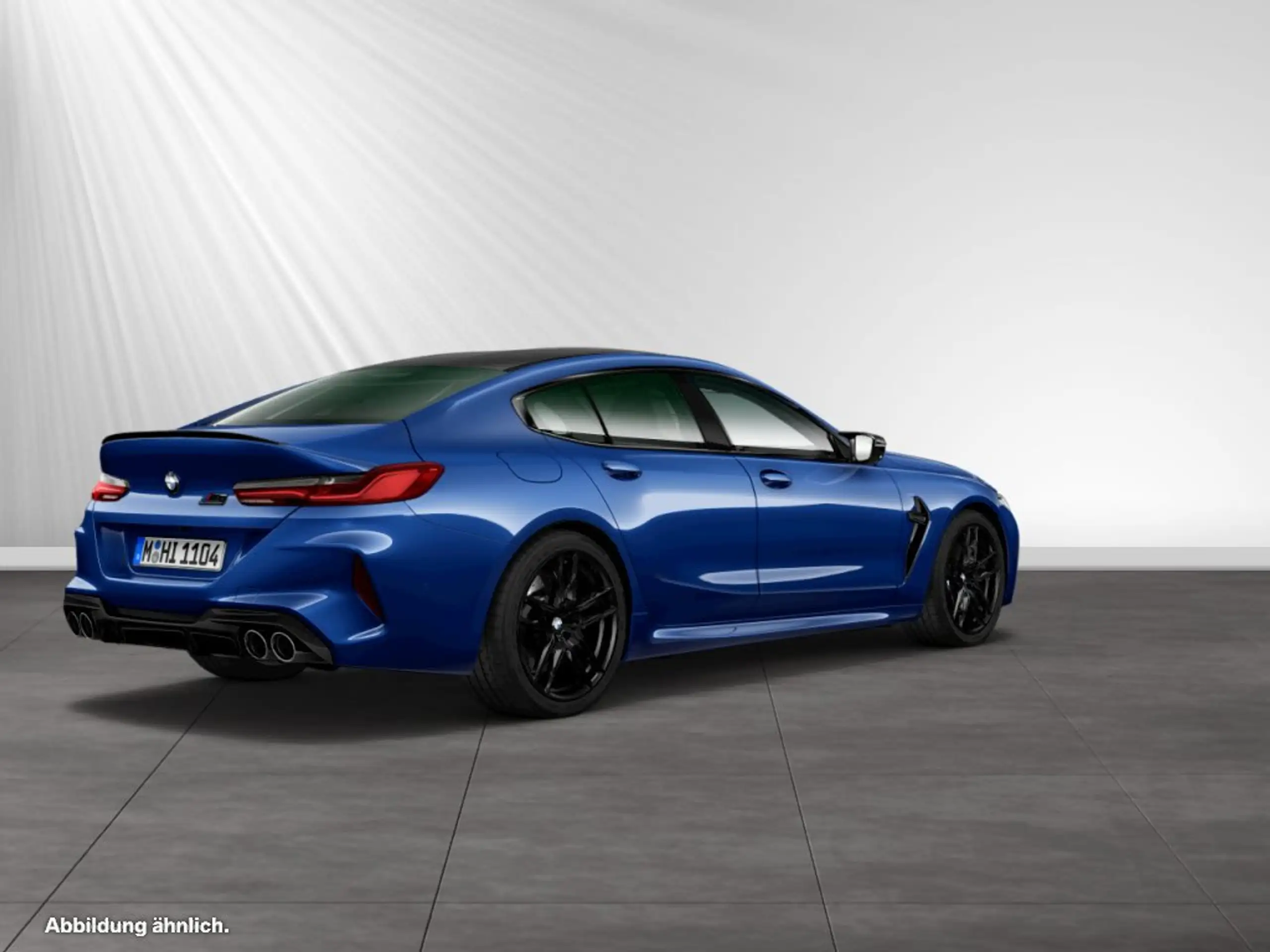 BMW - M8