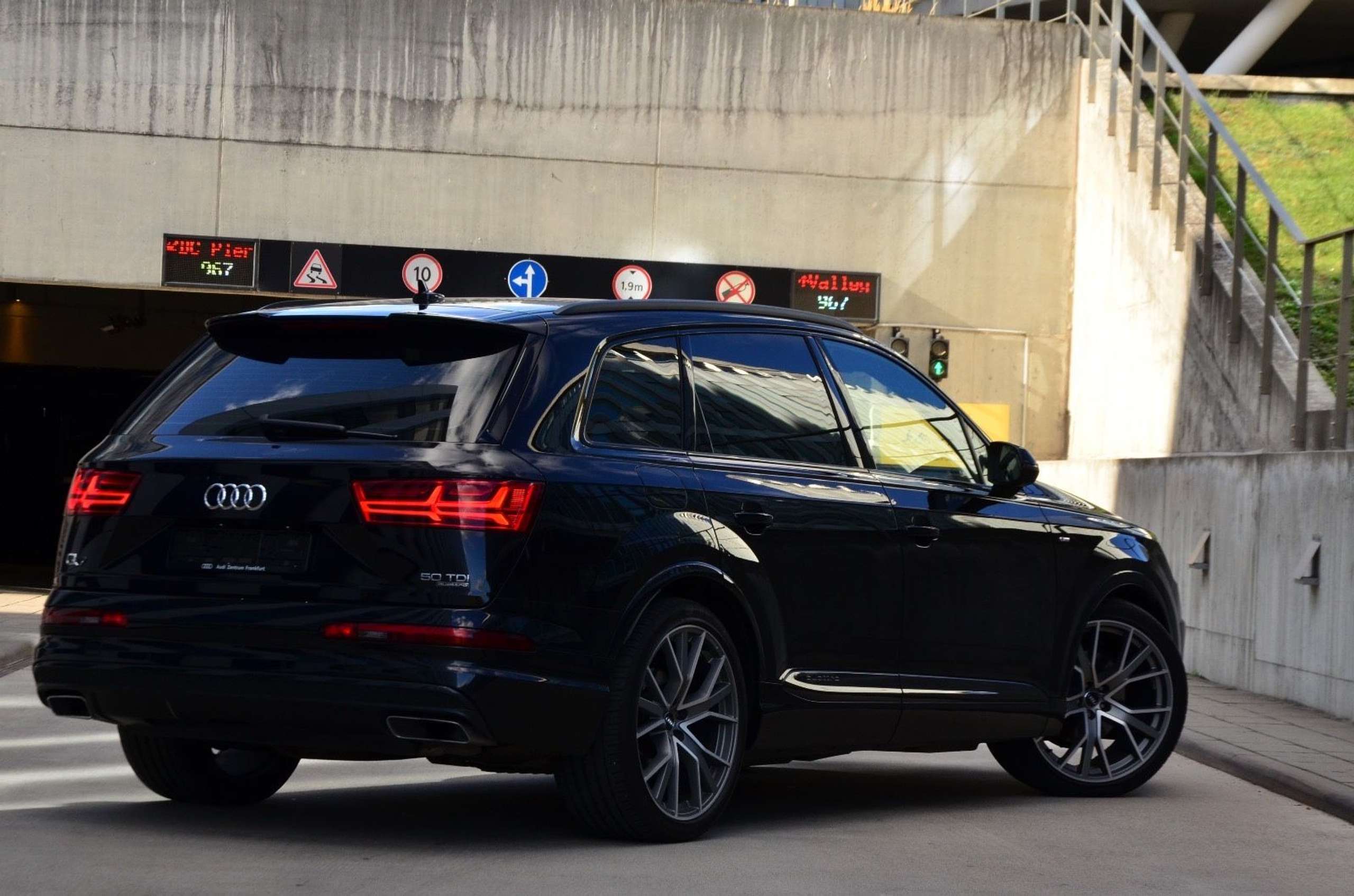 Audi - Q7