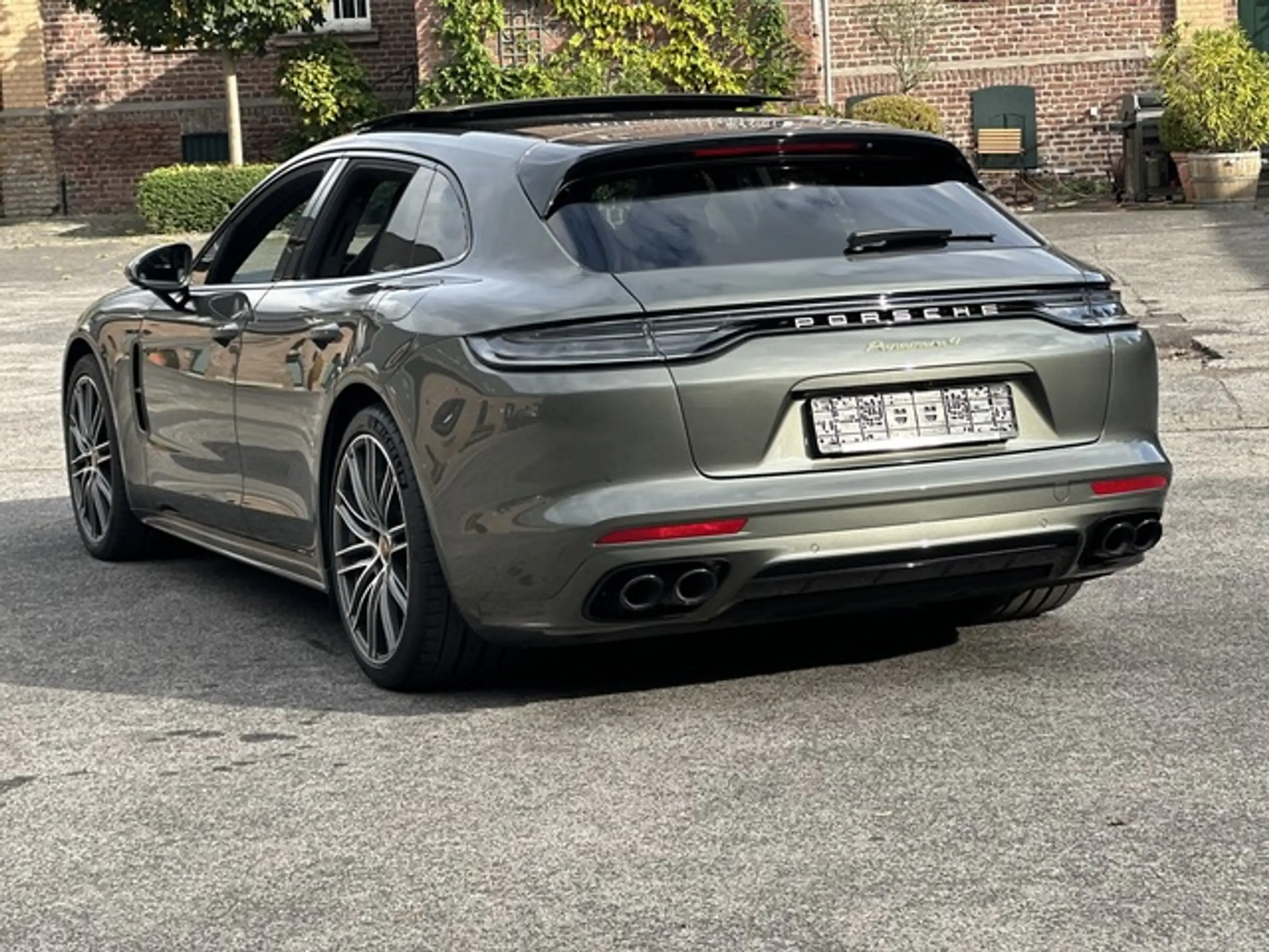 Porsche - Panamera