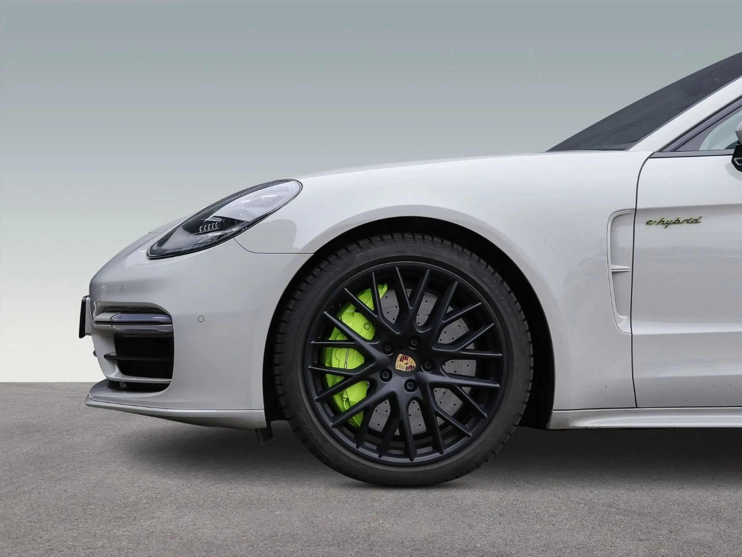 Porsche - Panamera