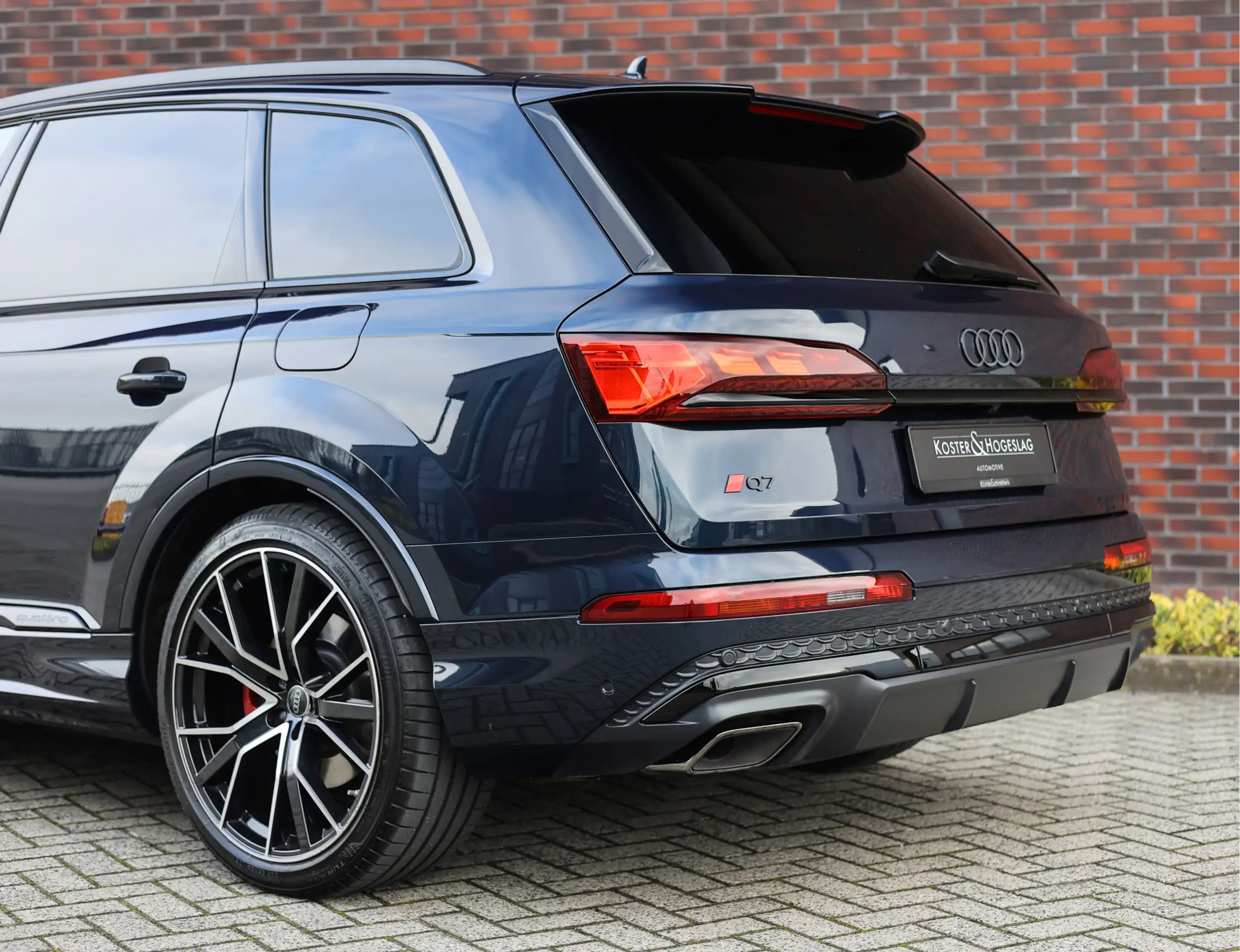 Audi - Q7