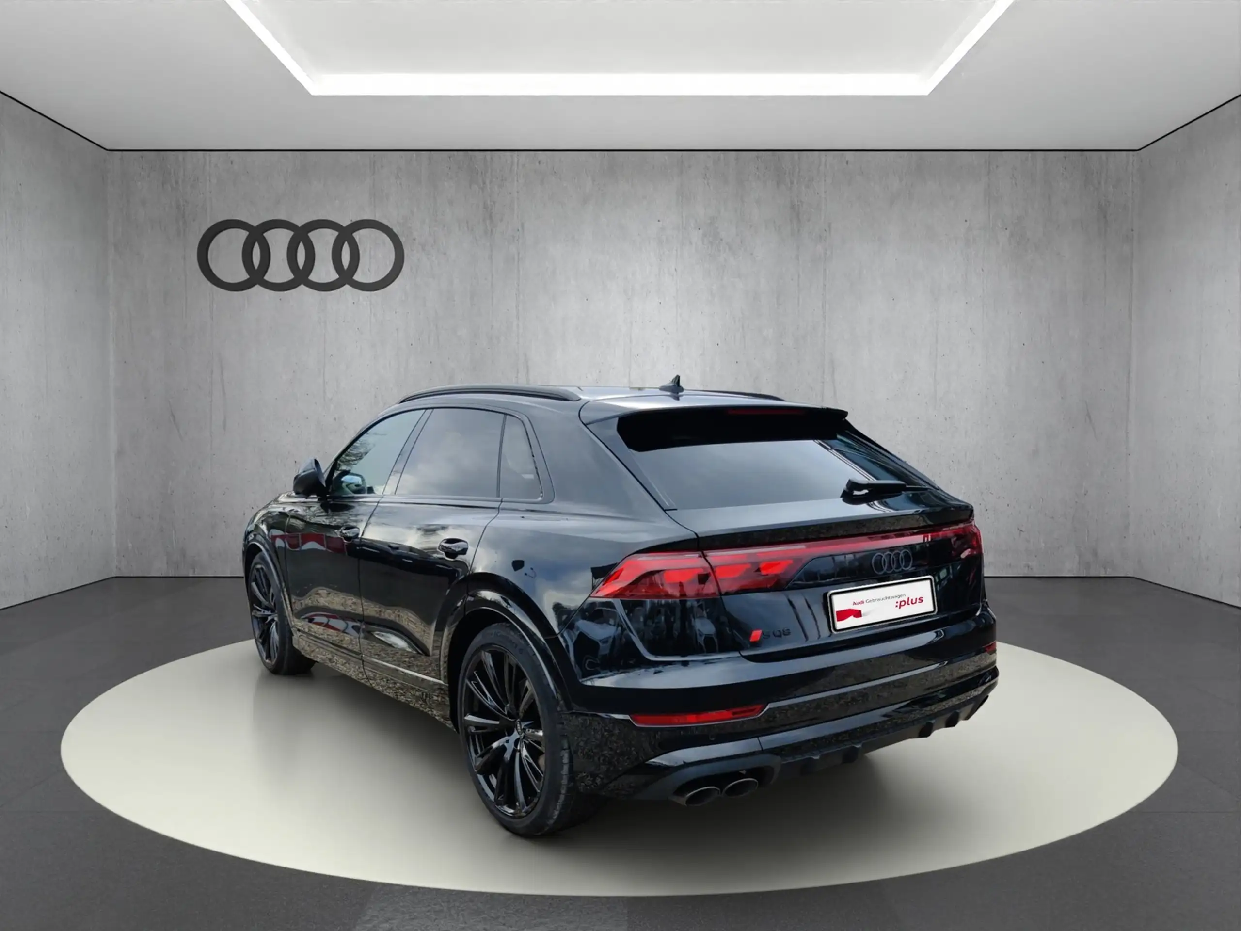 Audi - SQ8