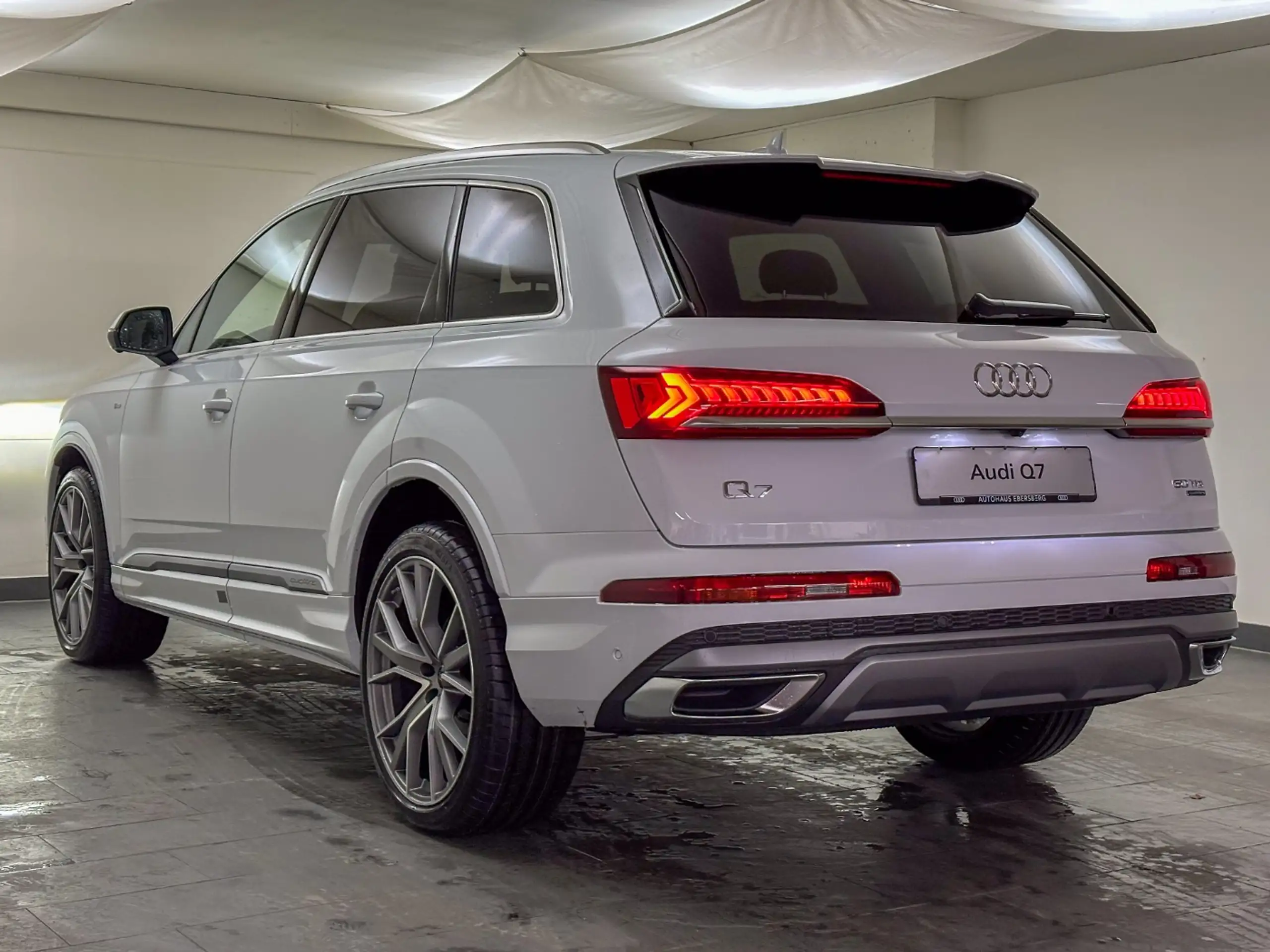 Audi - Q7