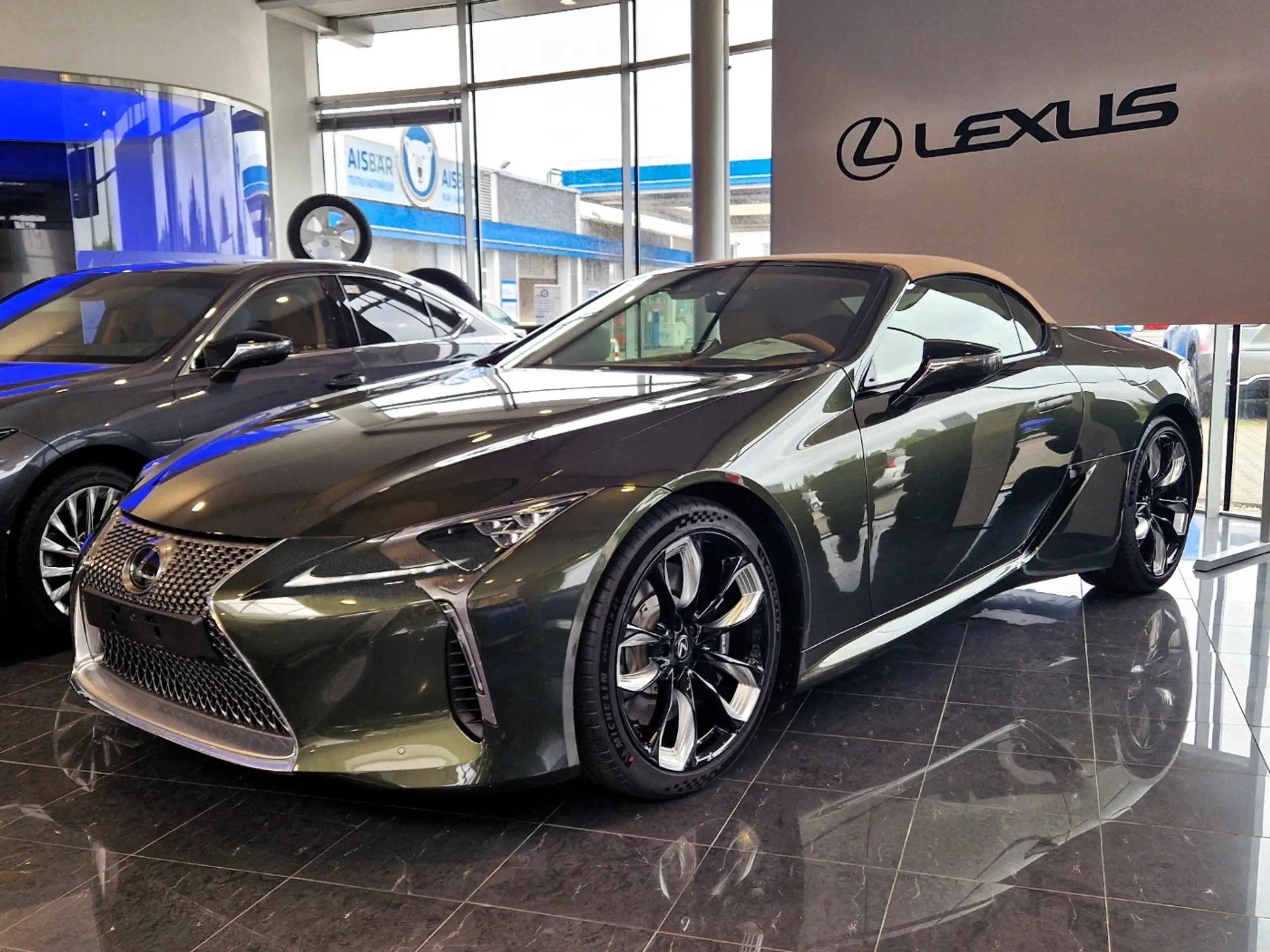 Lexus - LC 500