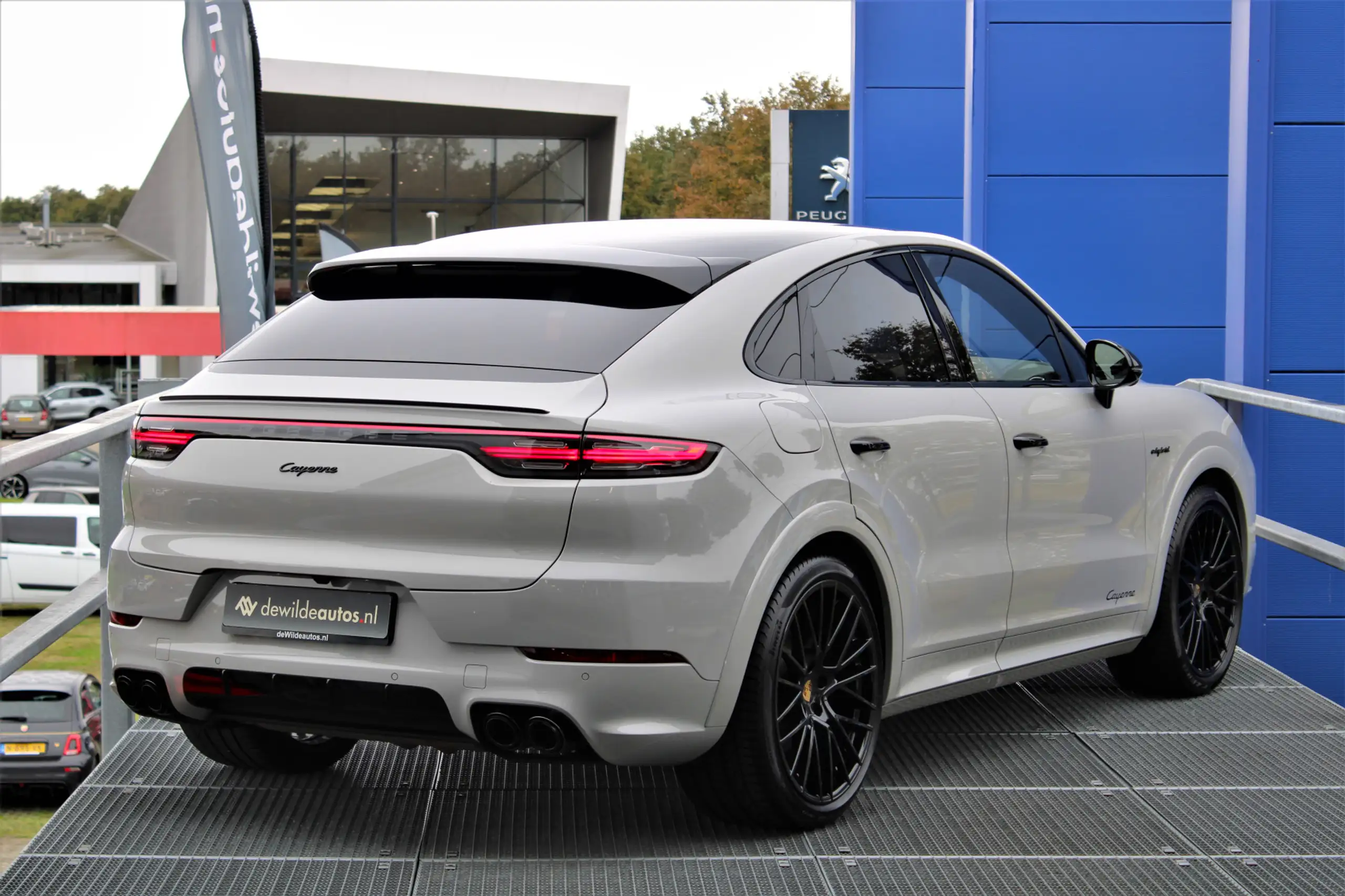 Porsche - Cayenne